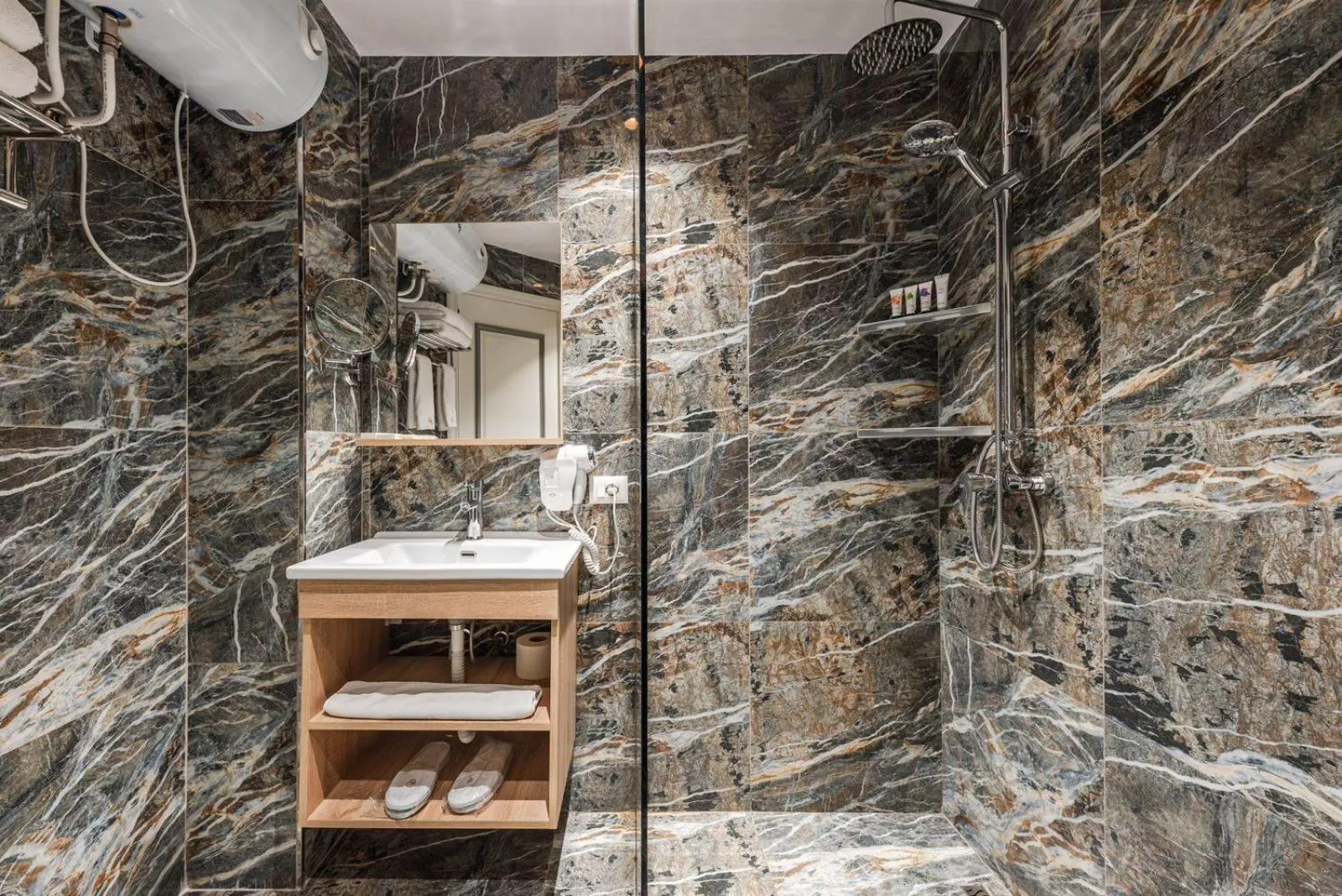 SOL INVICTUS Boutique Hotel Durres Albania