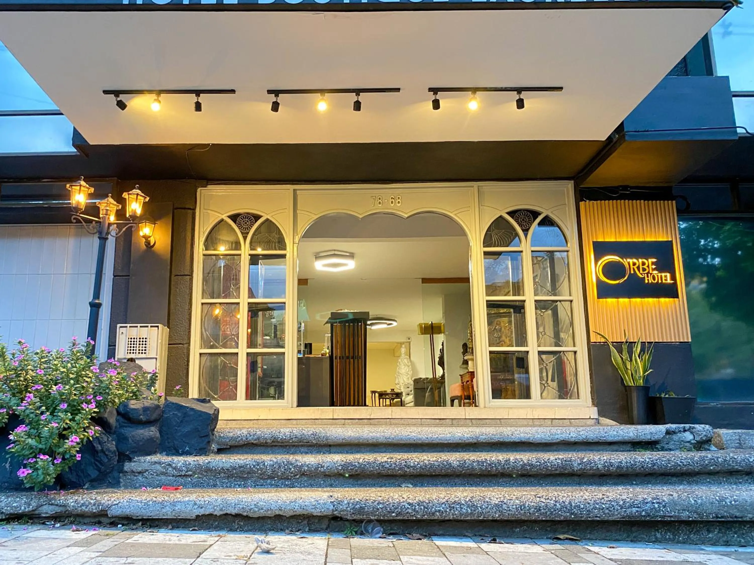 Facade/entrance in Orbe Hotel Medellín