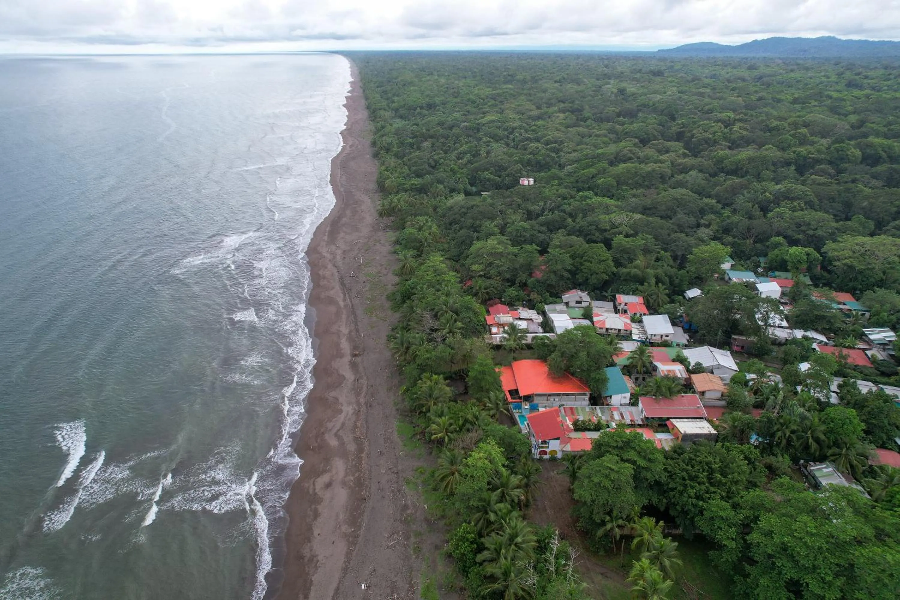 Beach in El Deseo Serendipity Tortuguero