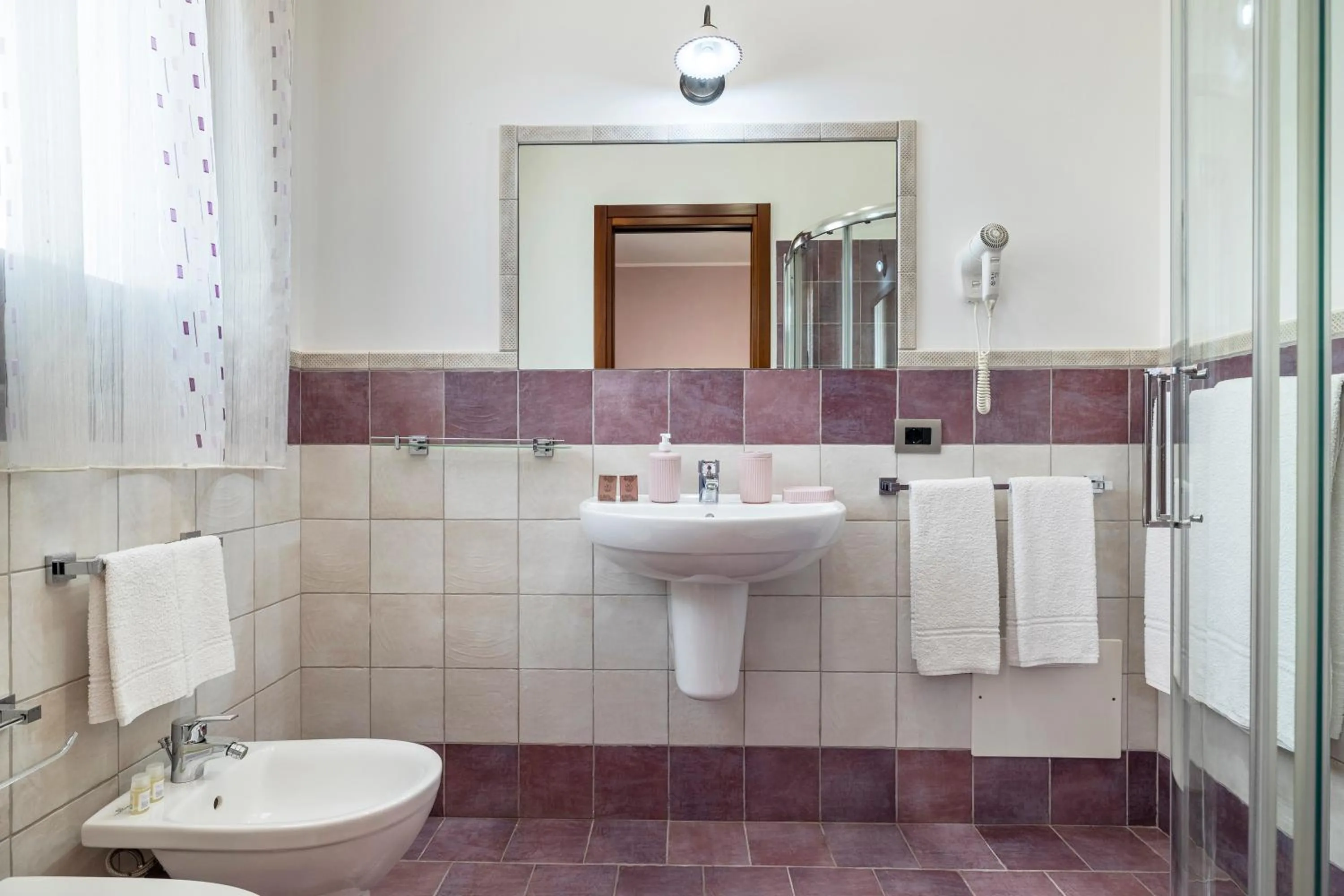 Shower in B&B L'Angolino della nonna
