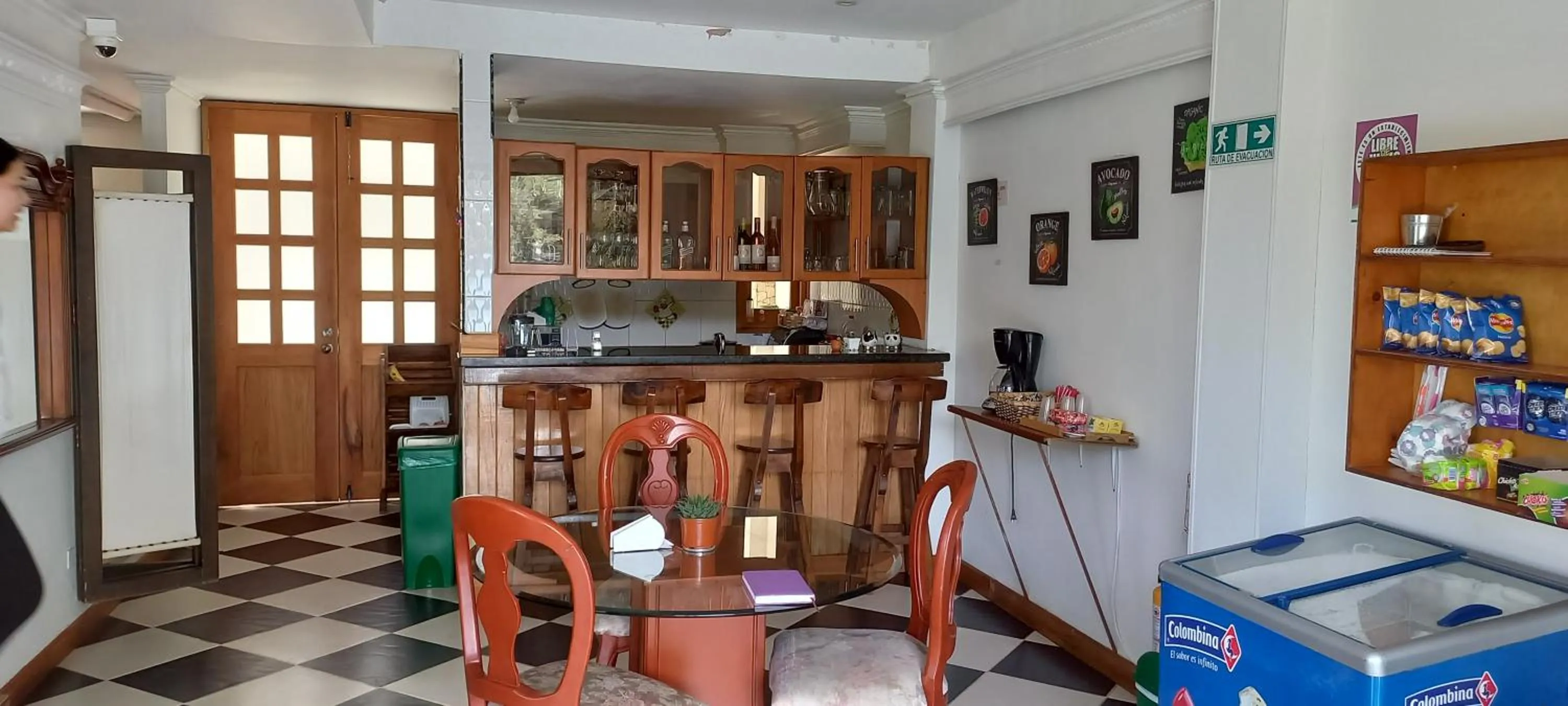 Kitchen or kitchenette in Hotel Casa Linda Guatape