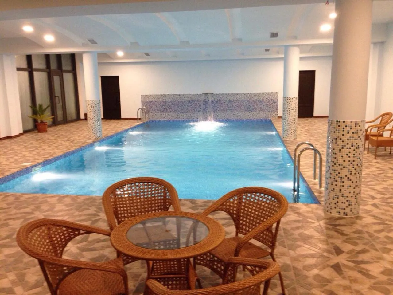 Swimming pool in Nairi Hotel