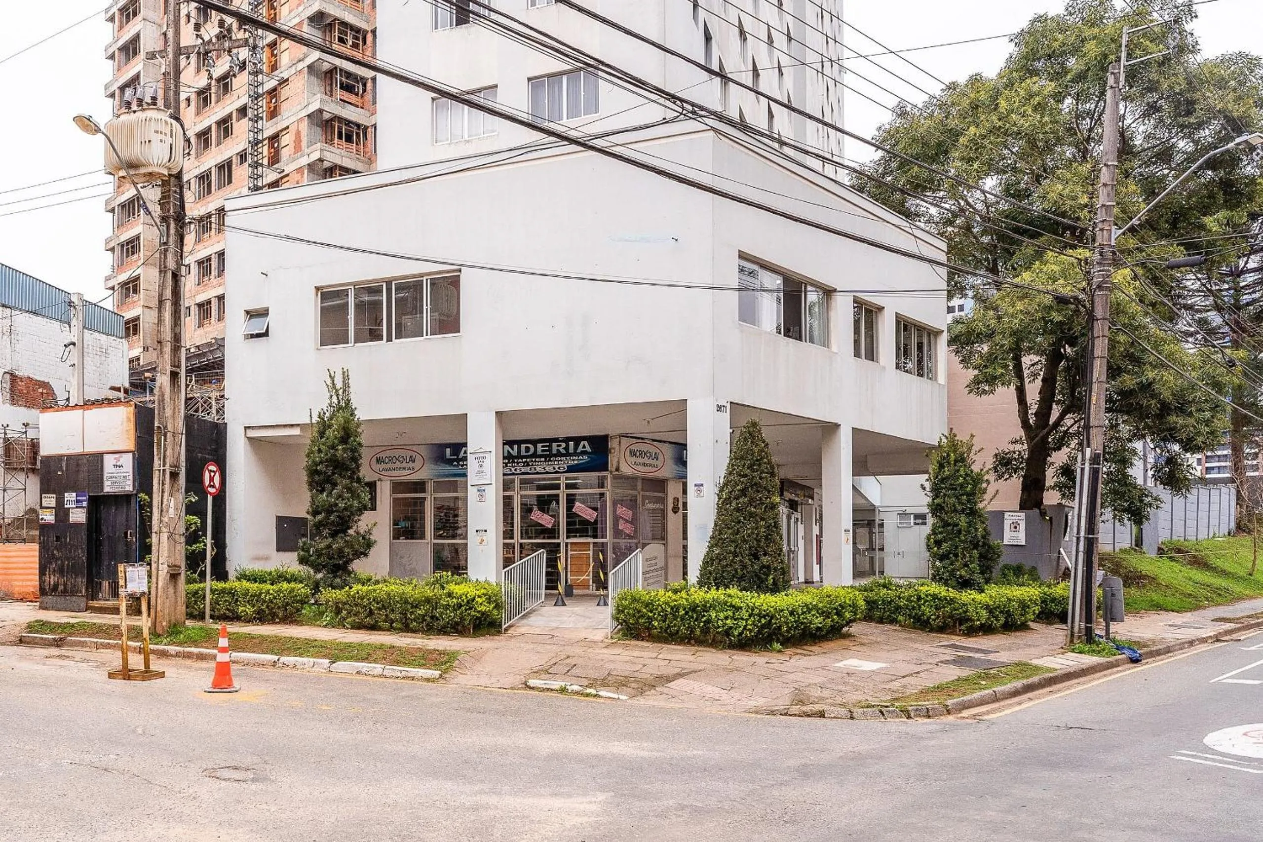 Facade/entrance in Prédio fantástico no bairro mais requisitado de Curitiba