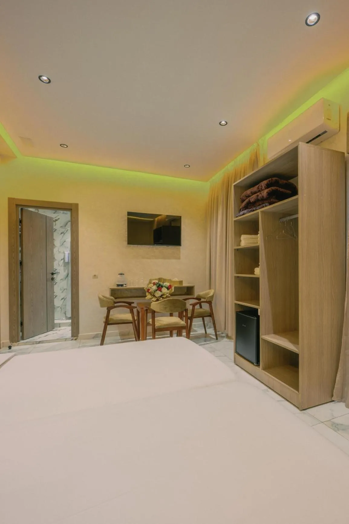 TV and multimedia in Résidence Hoteliére Chez Aziz