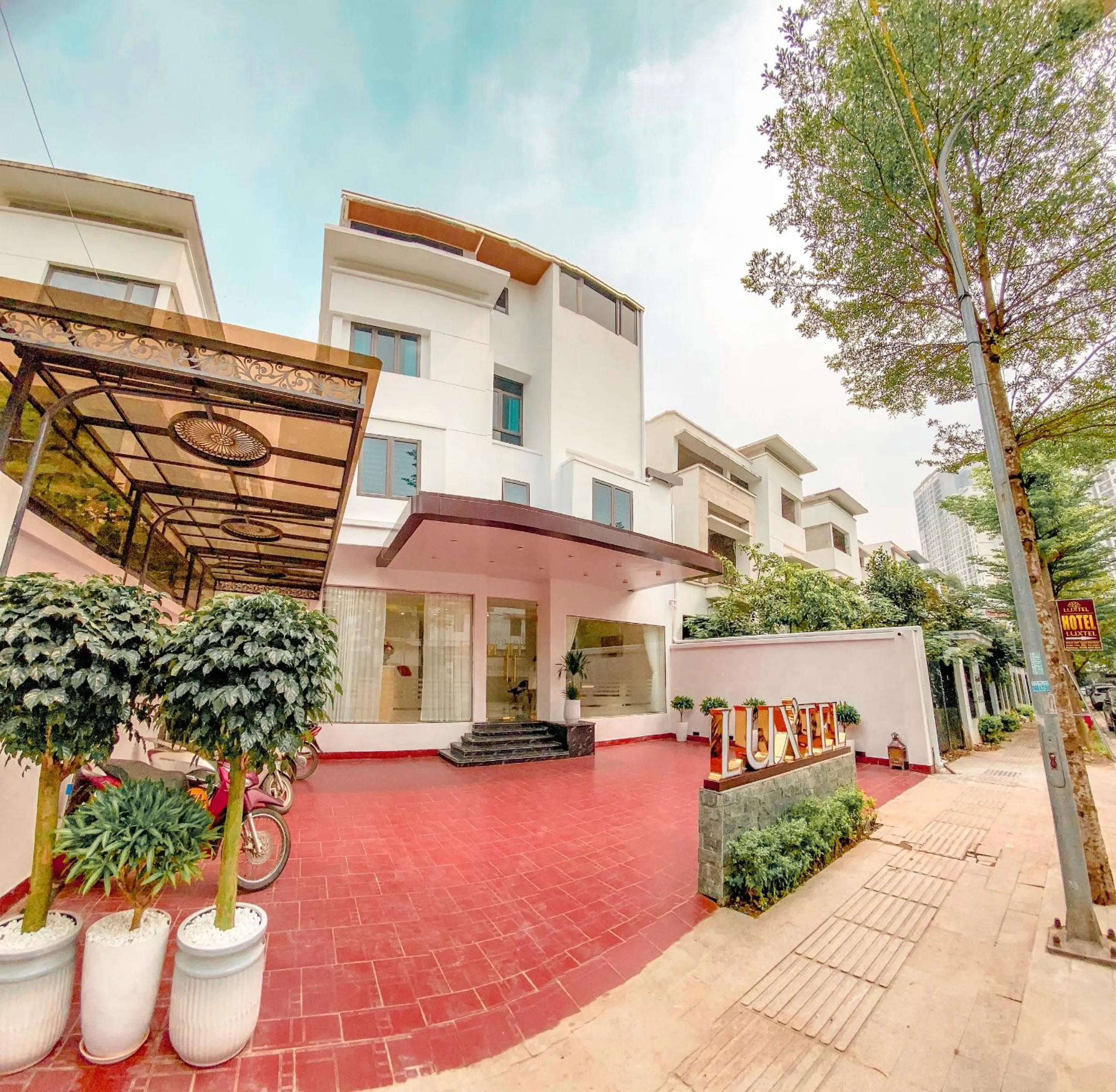 Luxtel Hotel Ngoại Giao Đoàn