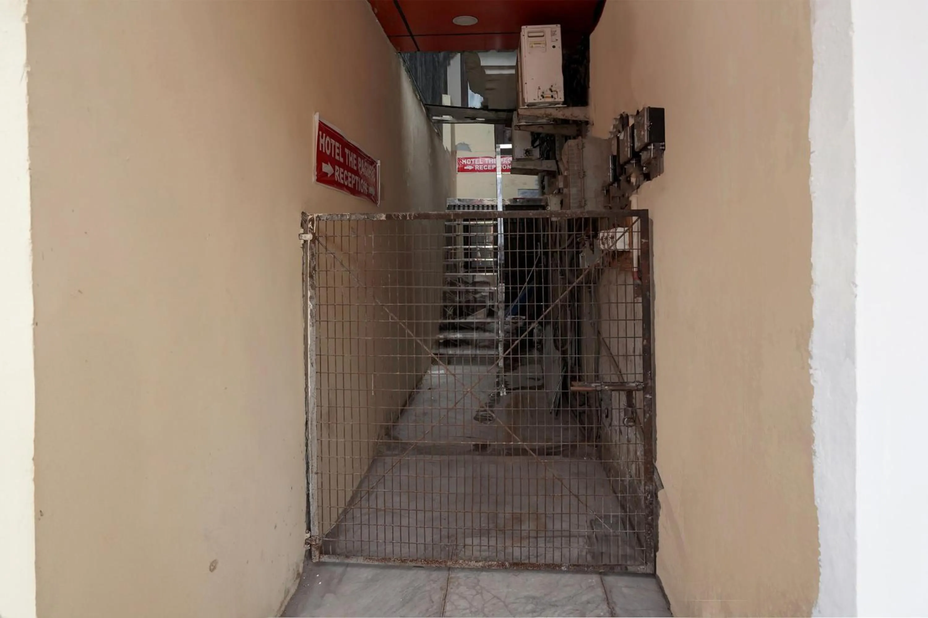 Facade/entrance in Hotel O The Pacific Hotel Parade Ground