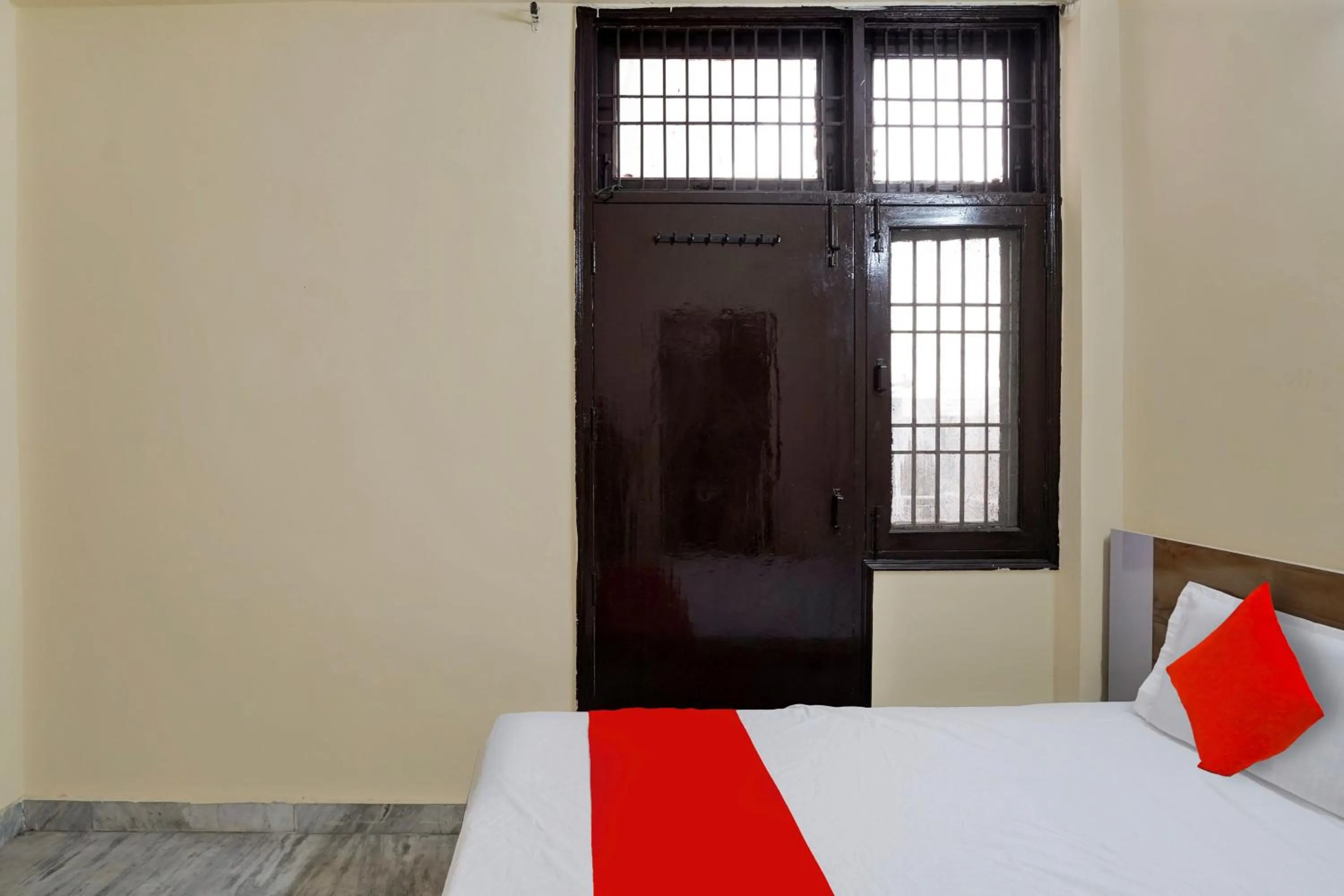 Bedroom, Bed in Hotel O The Pacific Hotel Parade Ground