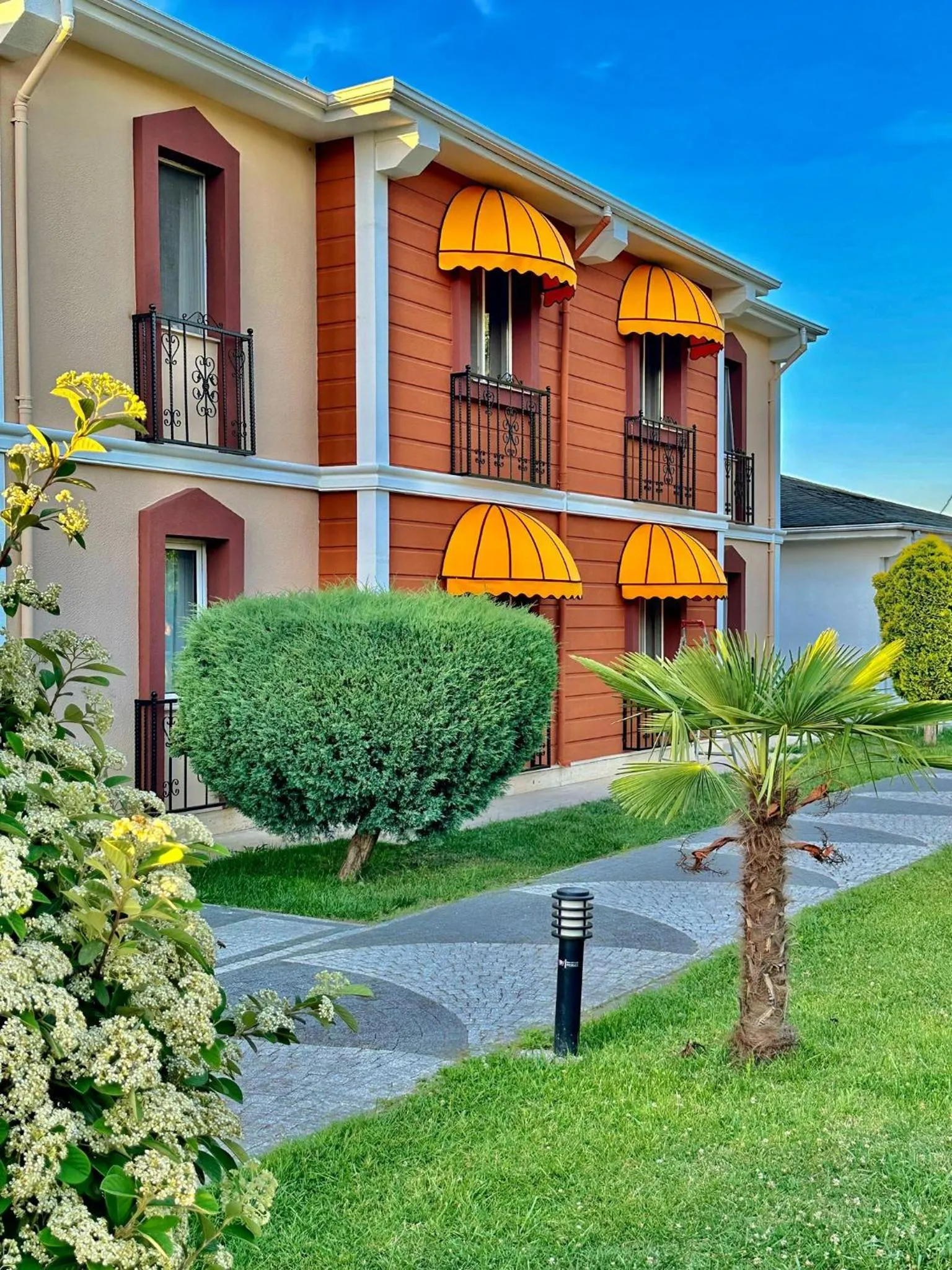 Spring in Sapanca Resort Hotel