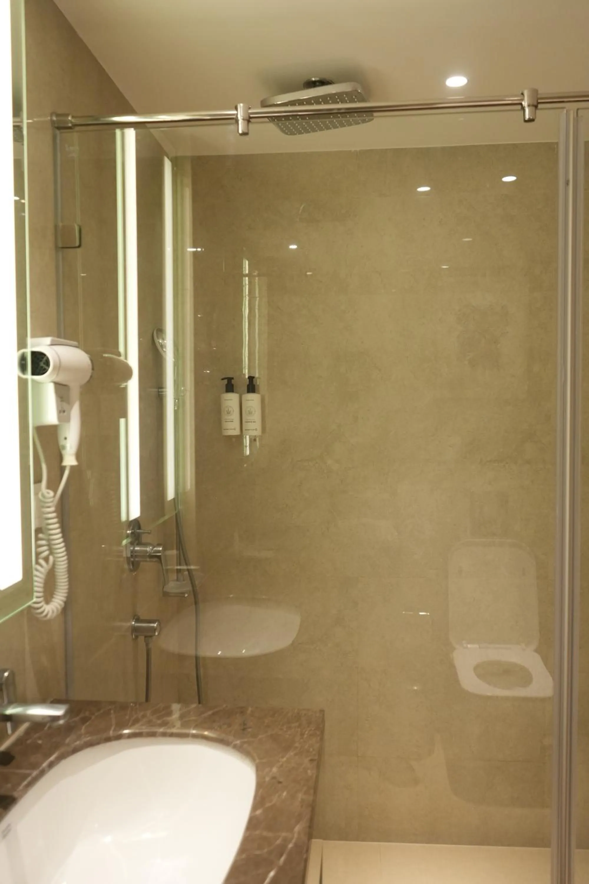 Bathroom in Golden Tulip Bhopal