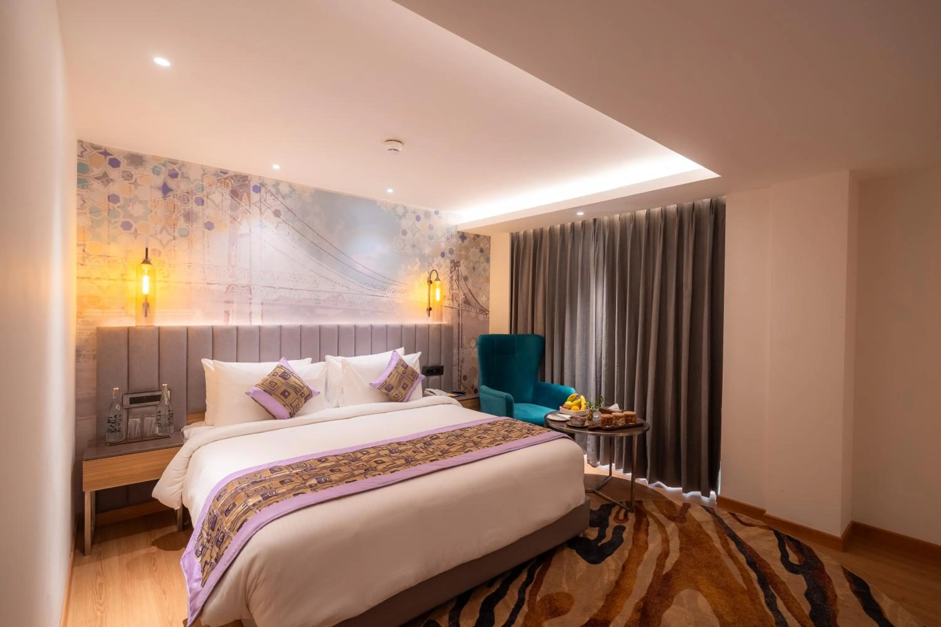 Bed in Golden Tulip Bhopal