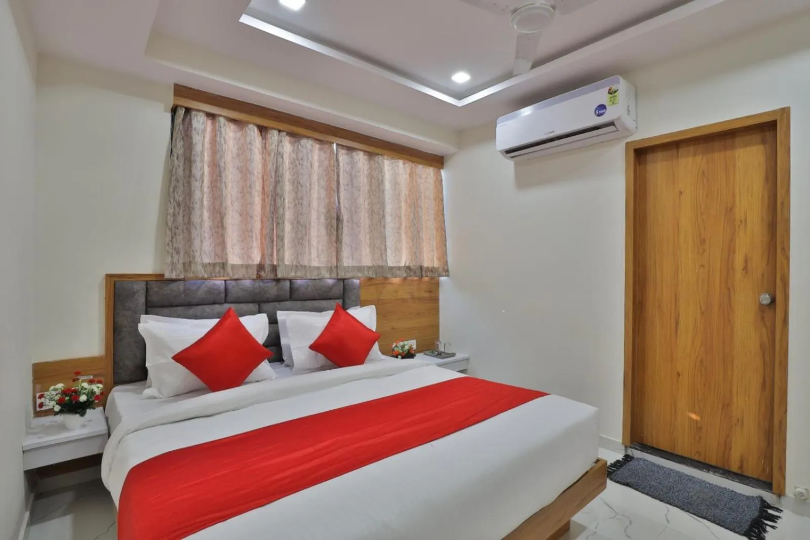 Bed in Hotel Vimal Inn