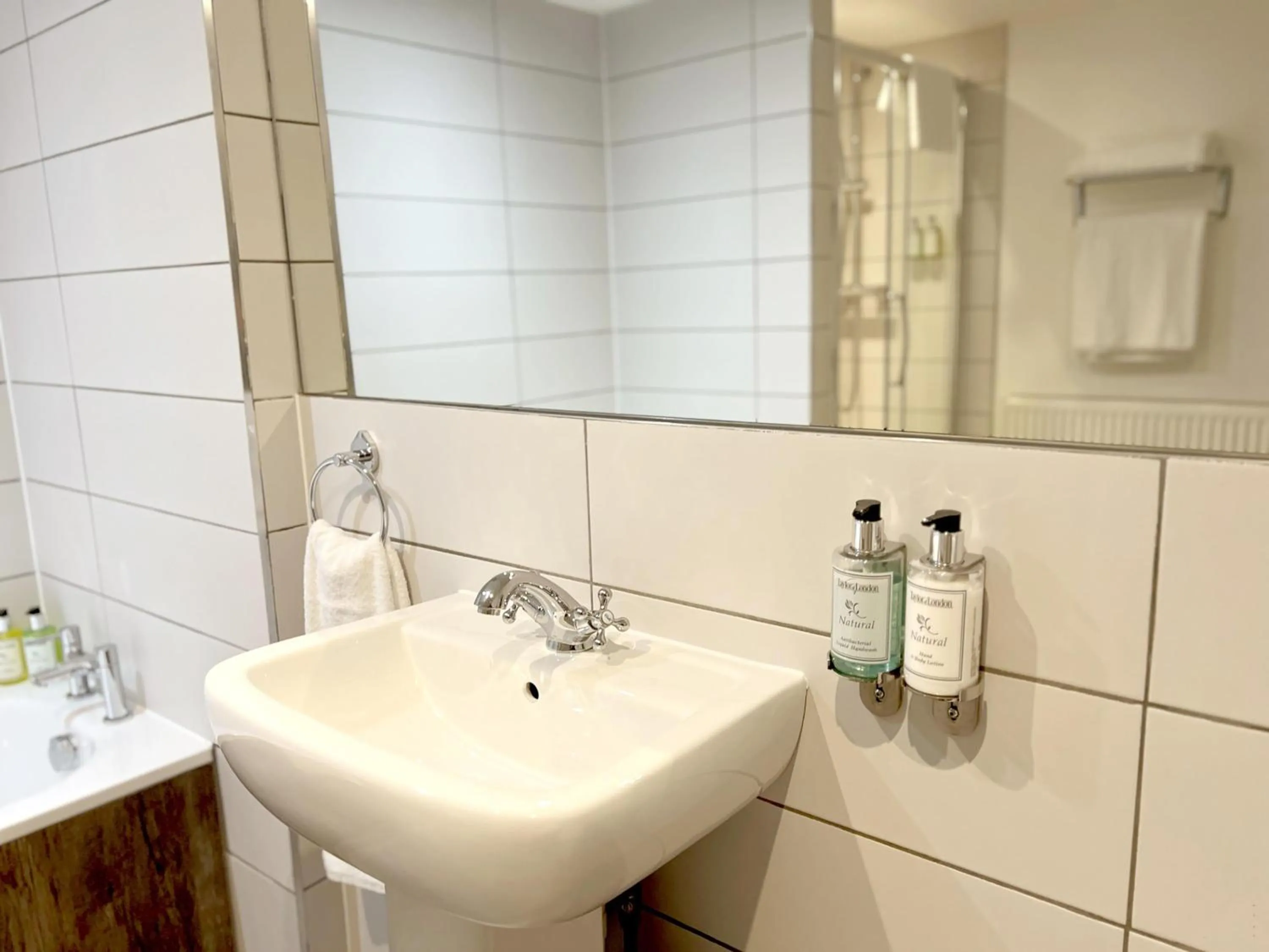 Bathroom in The View Hotel Folkestone, a member of Radisson Individuals