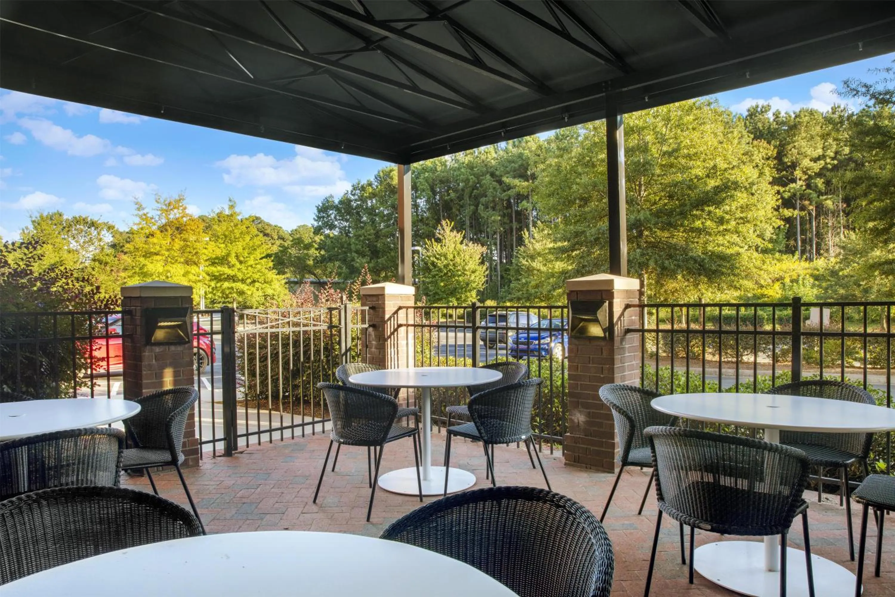 Patio in Hyatt Place Raleigh Cary
