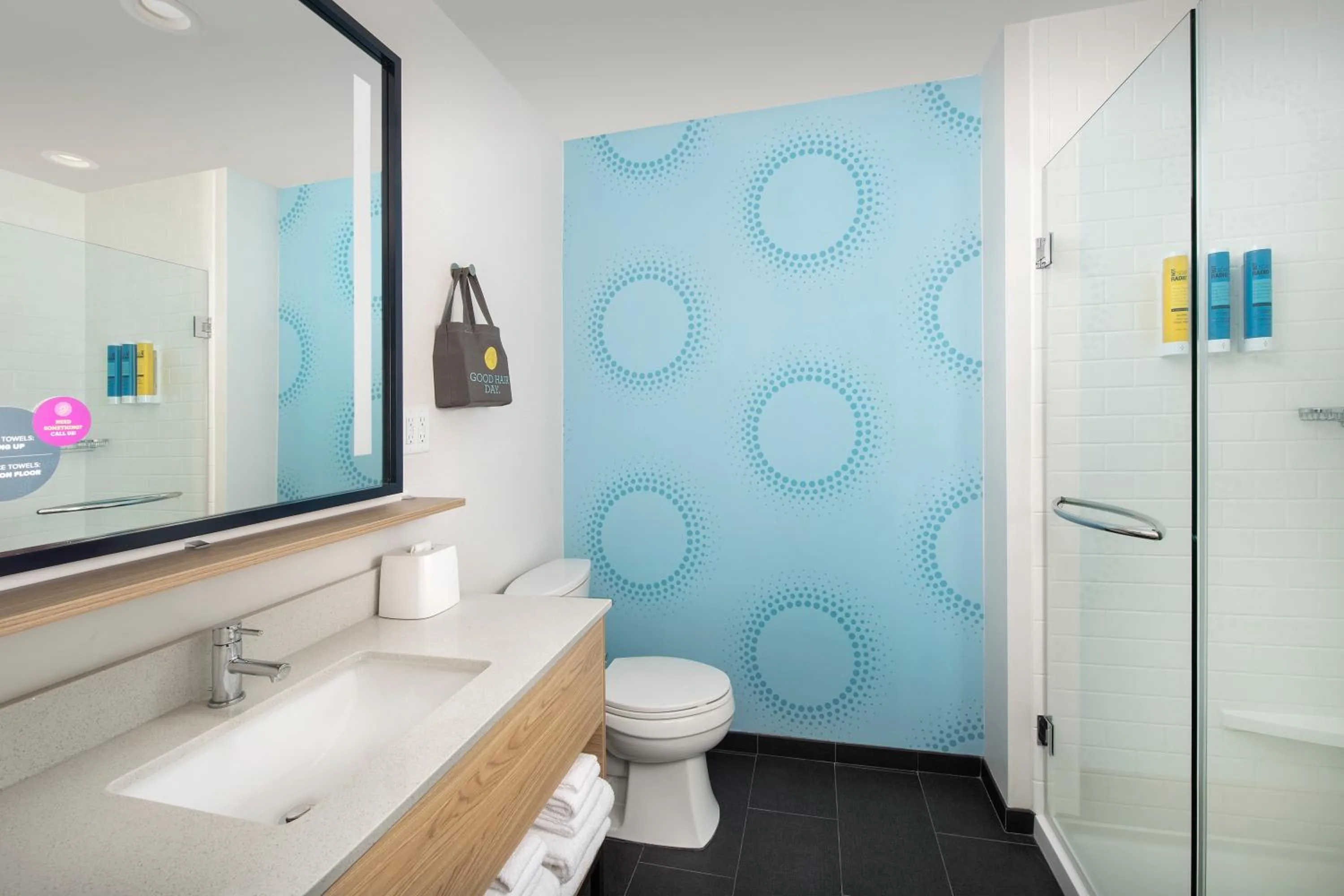 Shower in Tru By Hilton Jacksonville Airport