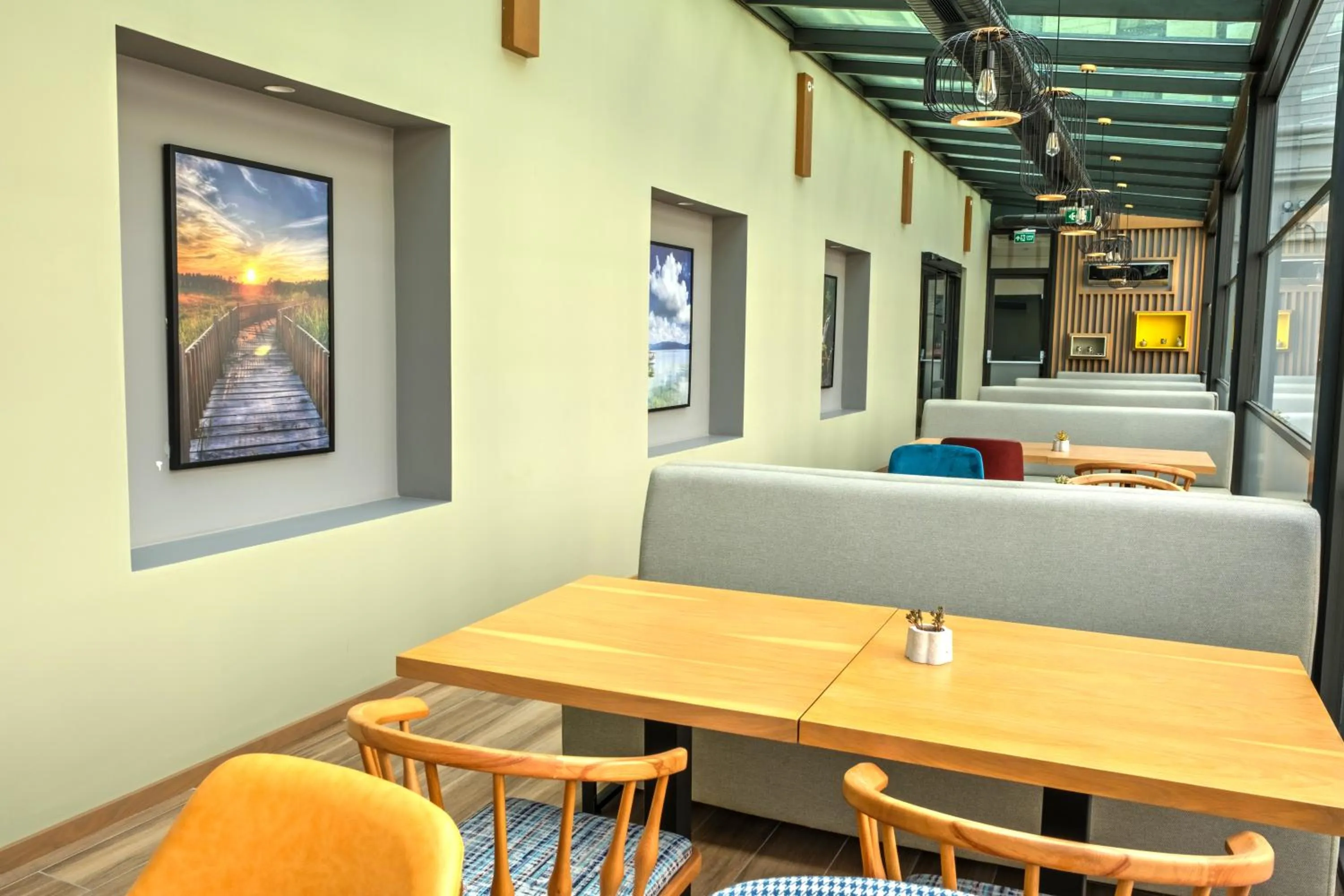 Seating area in Hampton By Hilton Sakarya