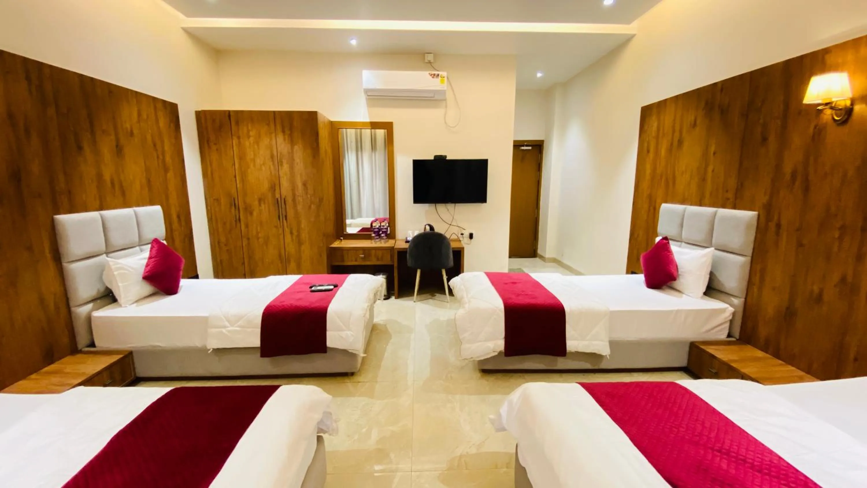 Photo of the whole room, Bed in Gaurison Hotel and Resorts