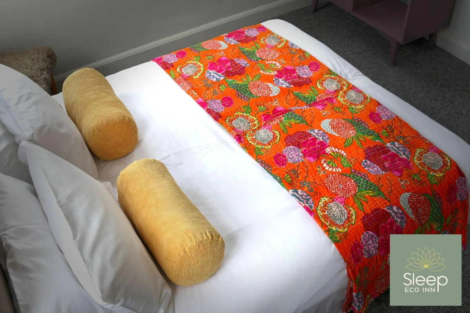 Photo of the whole room, Bed in Sleep Hotel