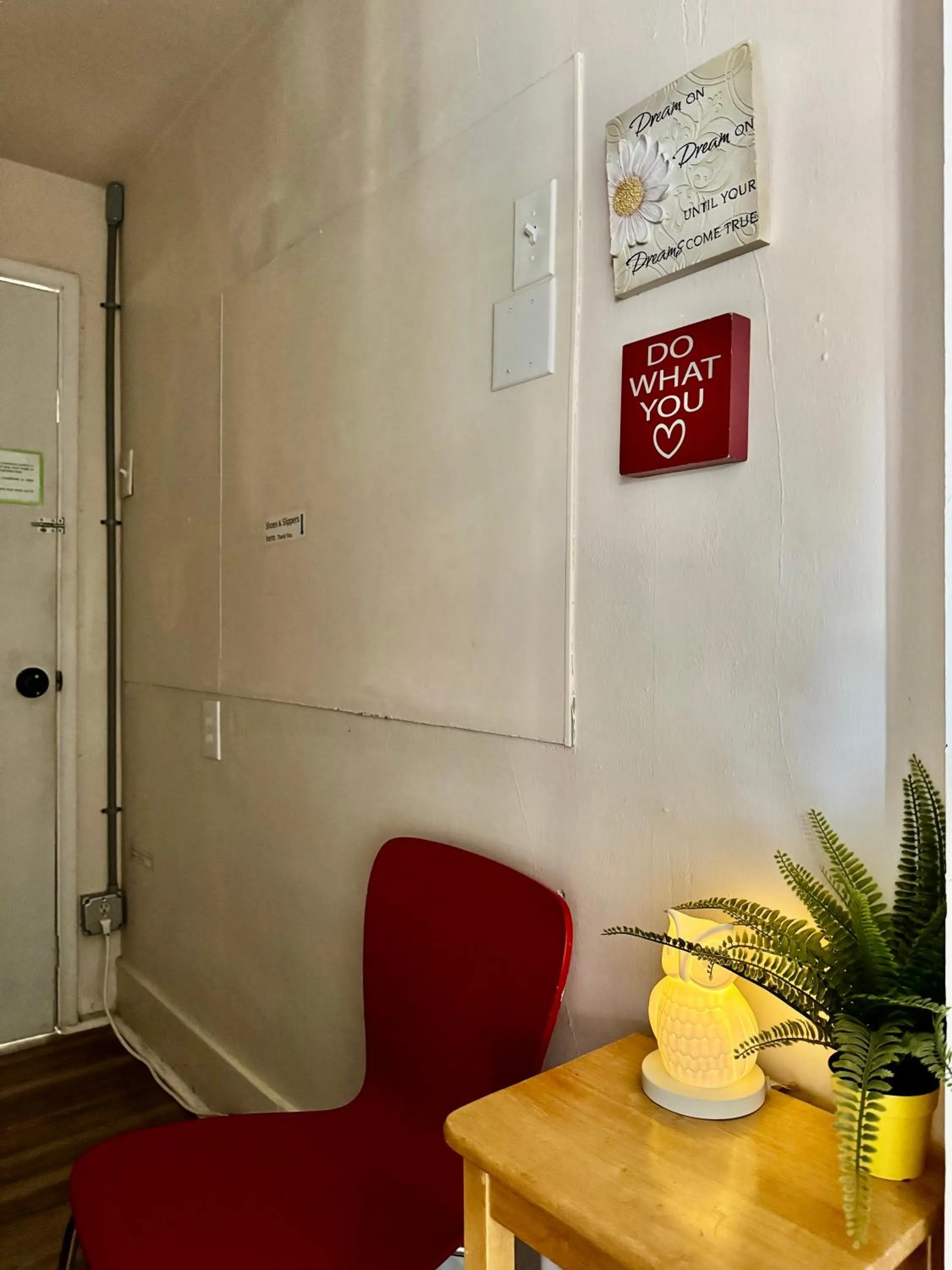 Seating area in Tiny Private Room at the Upper Level of a Big House with Shared Bathroom