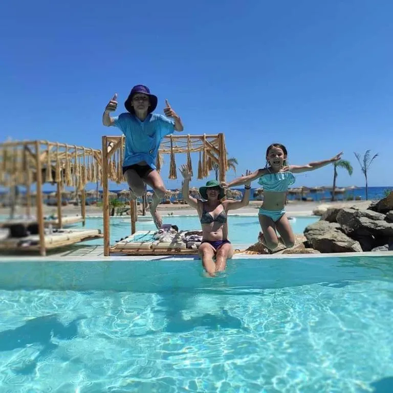 Alia Beachfront Suites and Spa