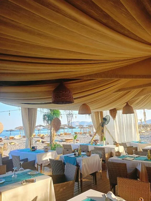 Alia Beachfront Suites and Spa