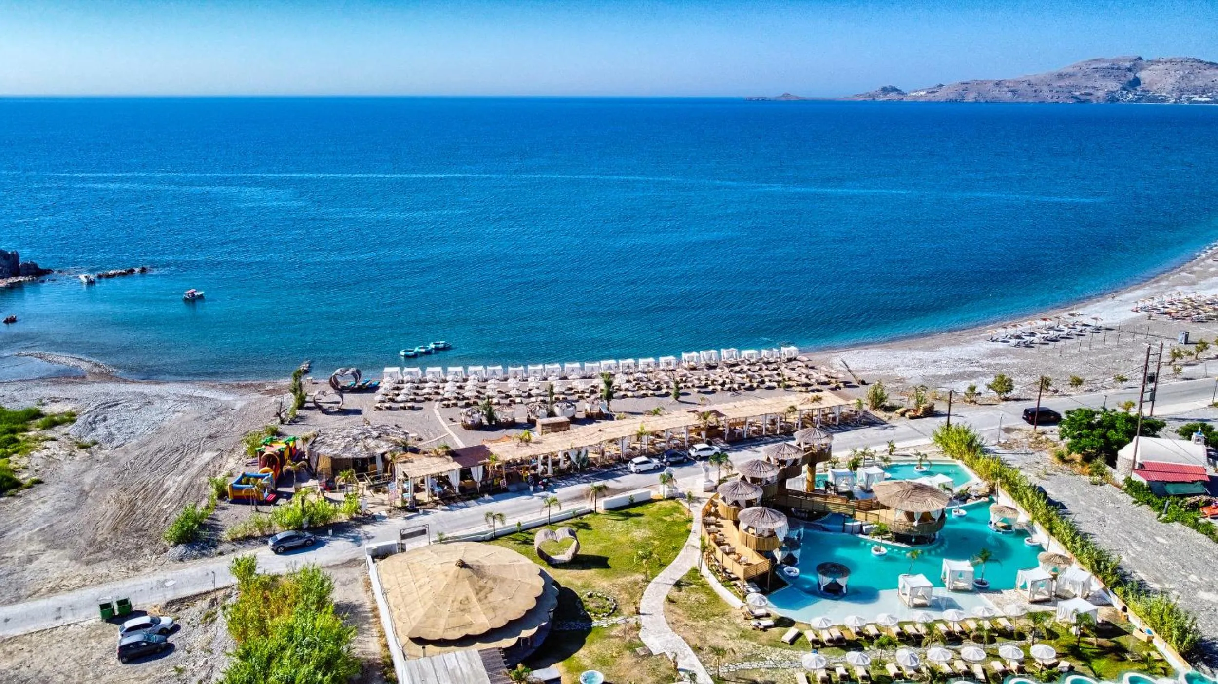 Alia Beachfront Suites and Spa