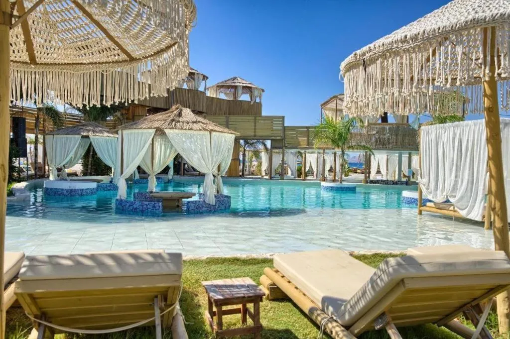 Alia Beachfront Suites and Spa