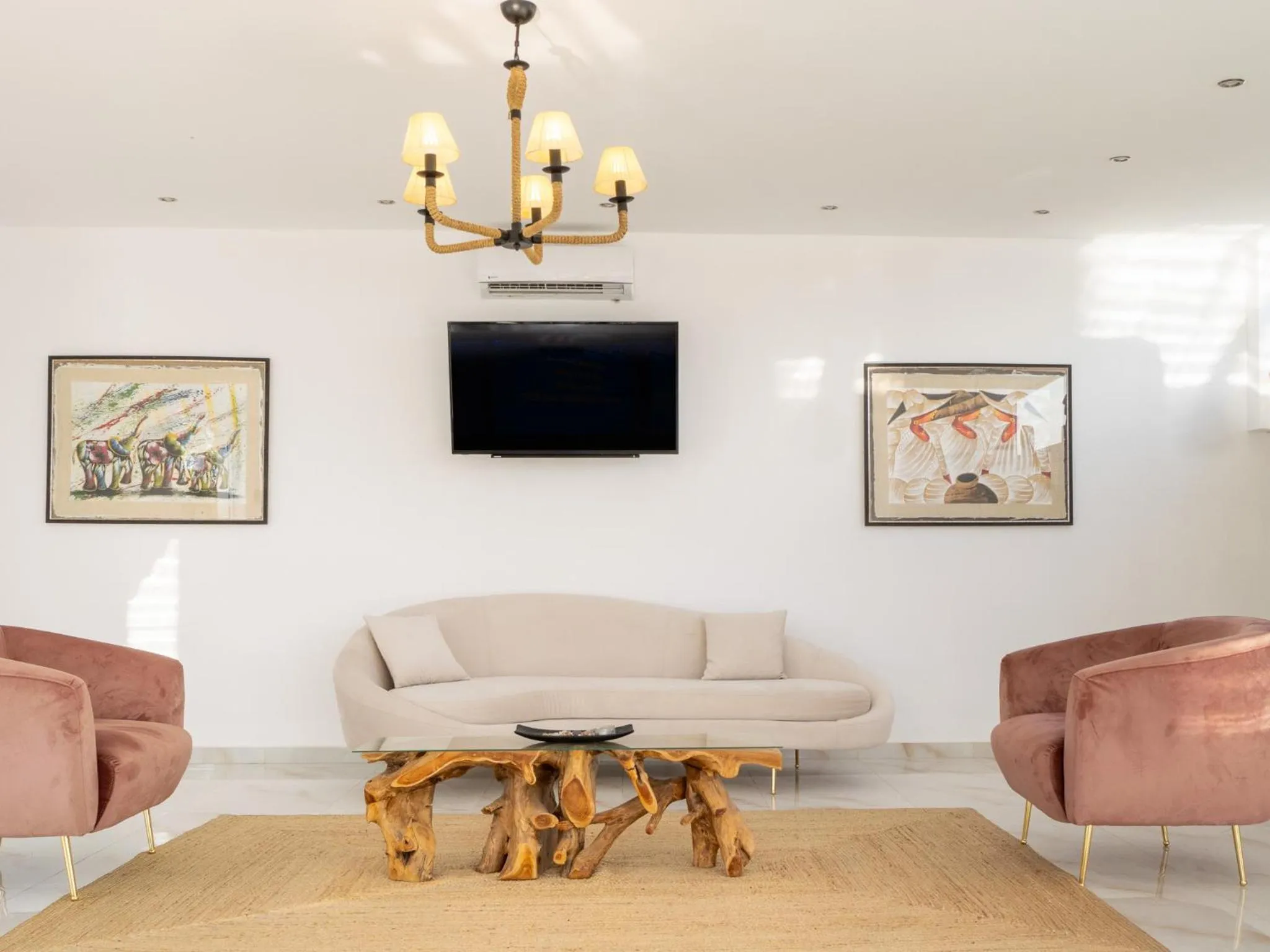 Alia Beachfront Suites and Spa