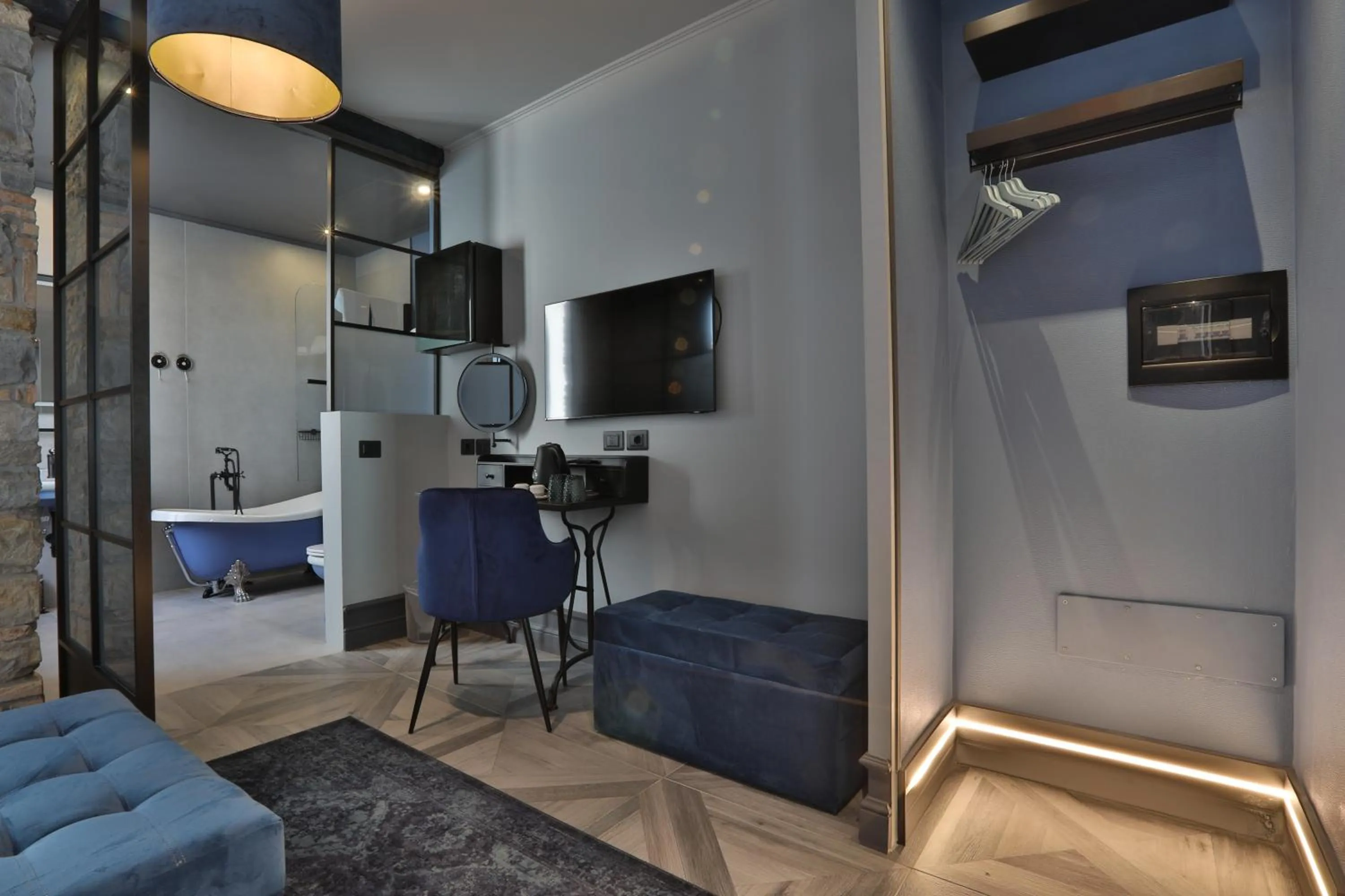 Photo of the whole room in FORVM bijoux ROOMS