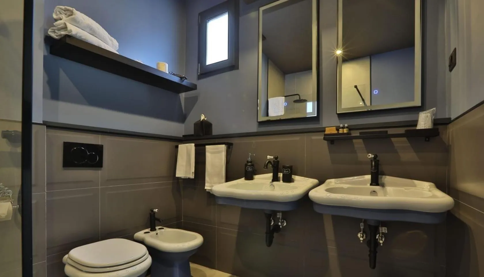 Bathroom in FORVM bijoux ROOMS