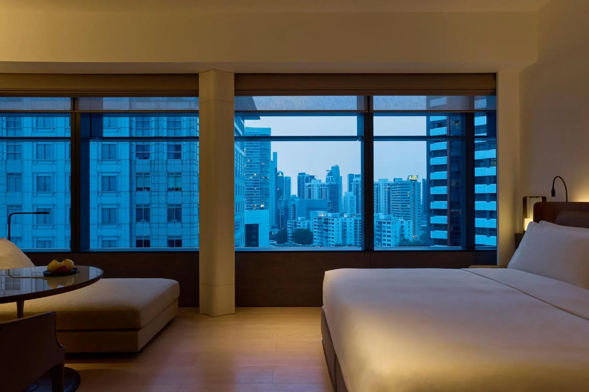 Photo of the whole room, Bed in COMO Metropolitan Singapore