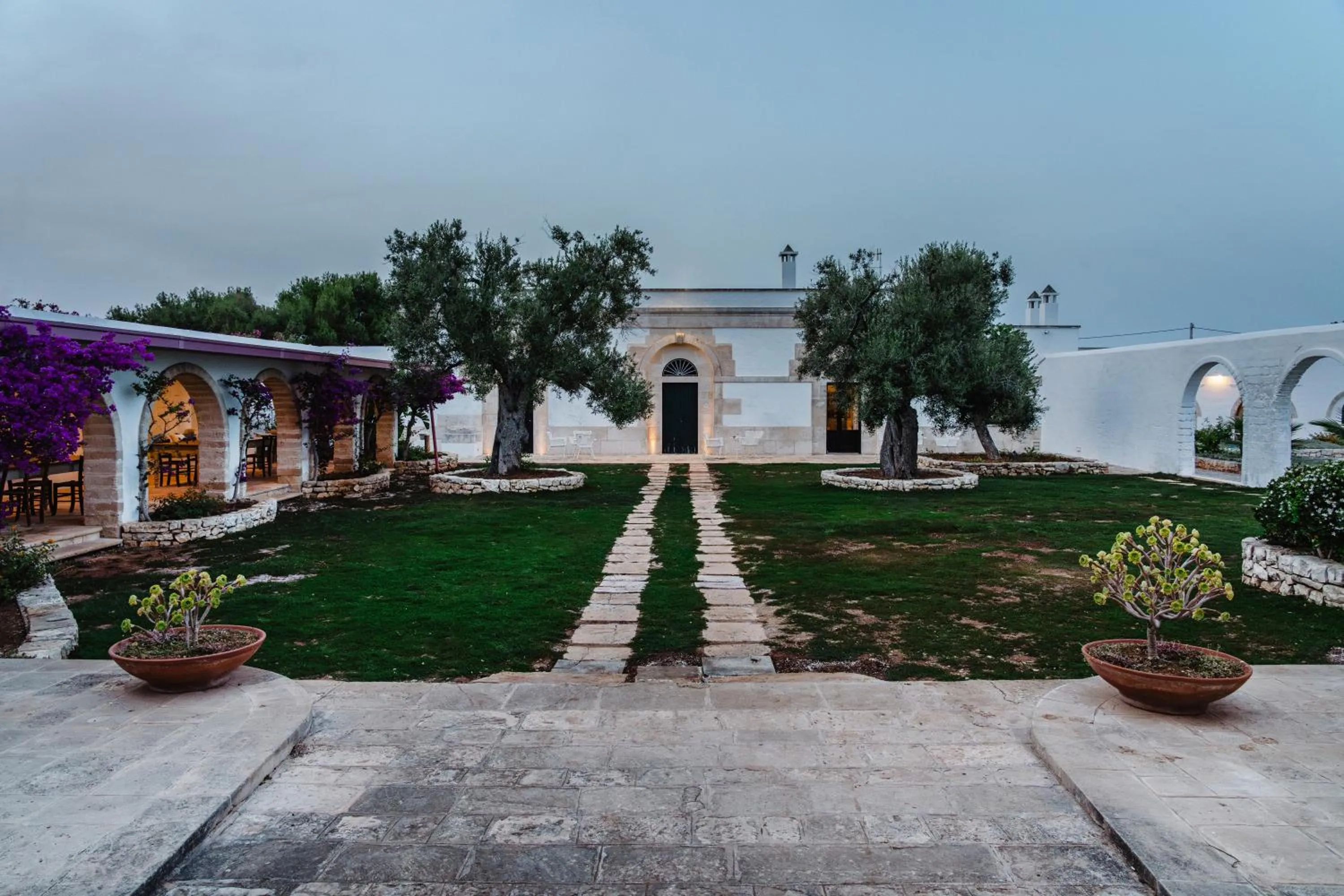 Inner courtyard view in Masseria Gorgognolo