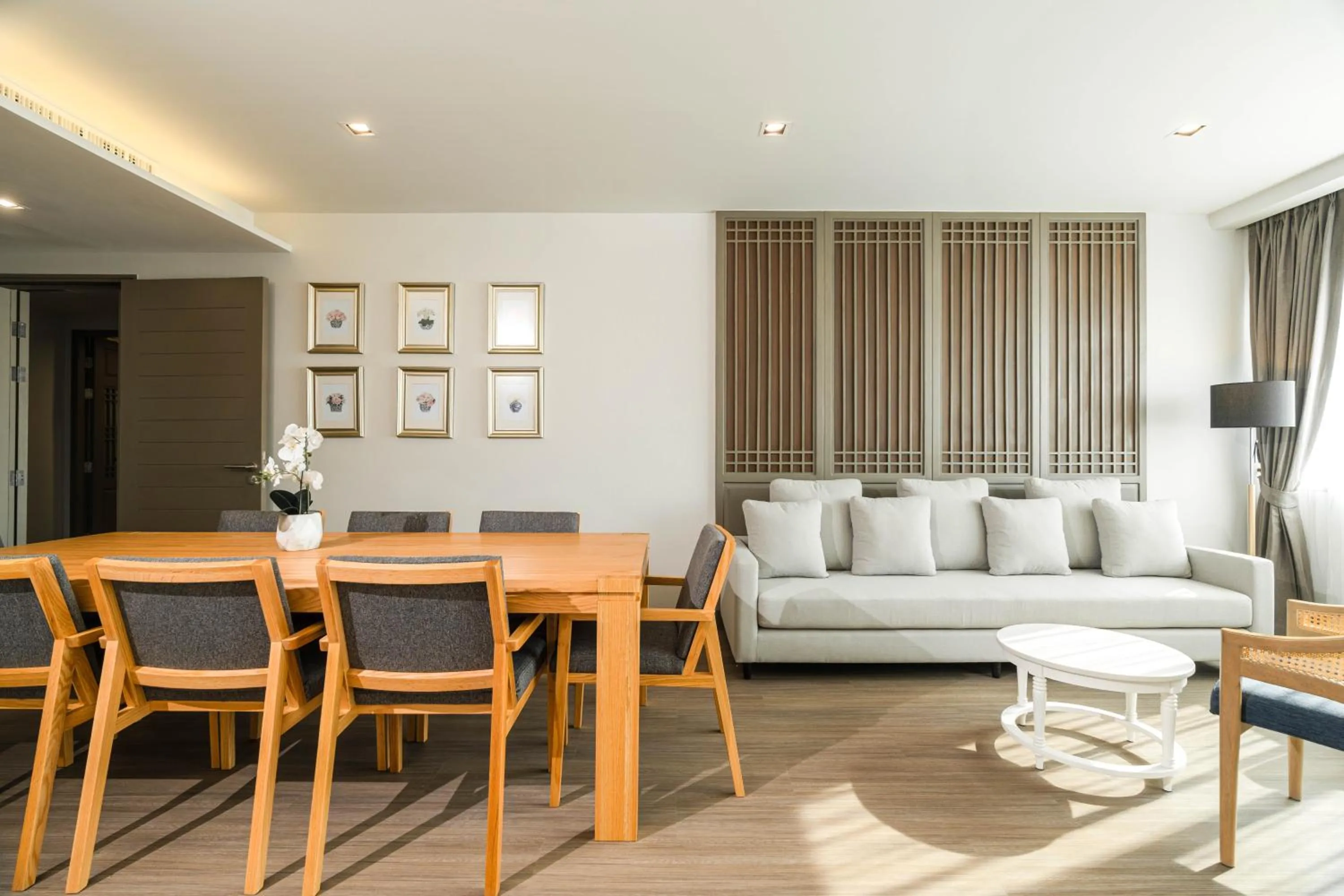 Living room in Bella Nara Phuket Naiyang Beach