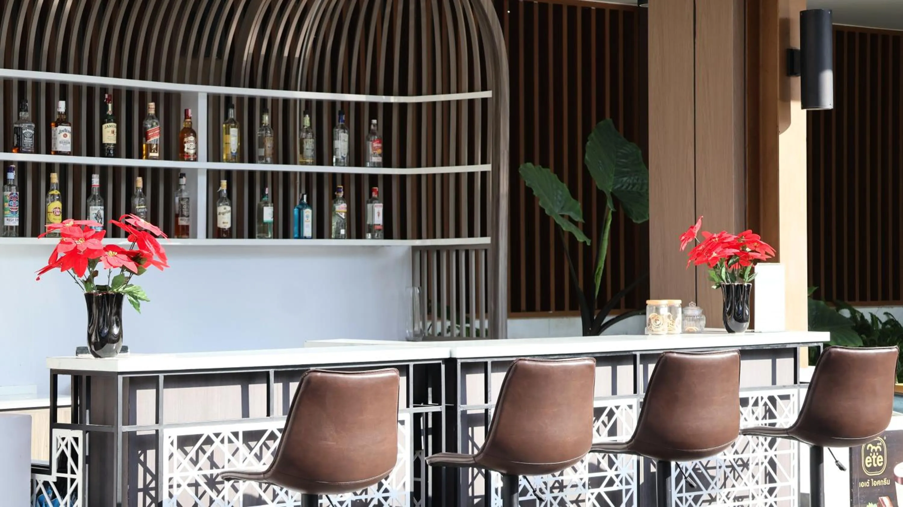 Lounge or bar in Bella Nara Phuket Naiyang Beach