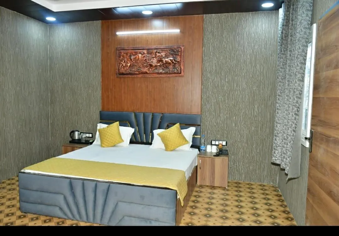 Bedroom, Bed in Hotel Pearl Residency