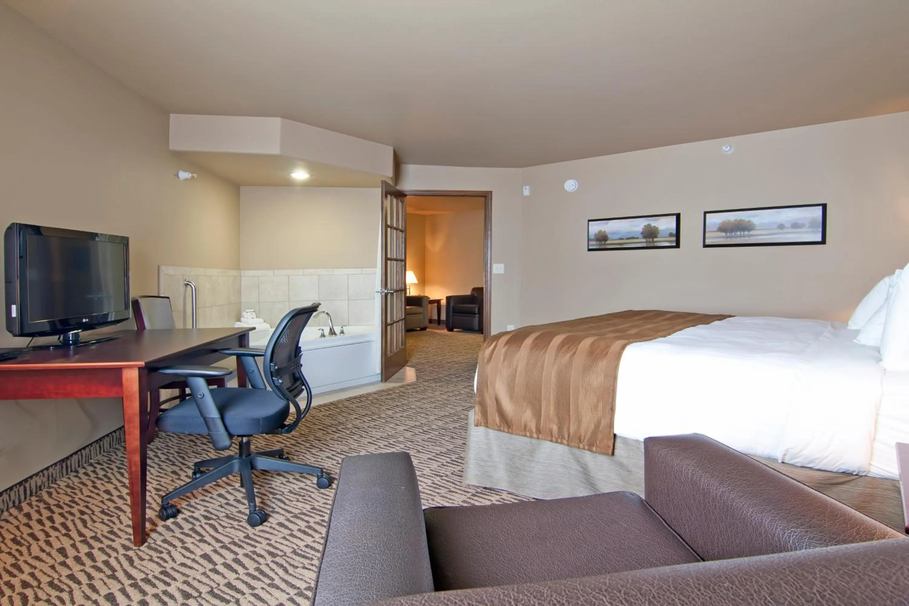 Photo of the whole room in The Watford