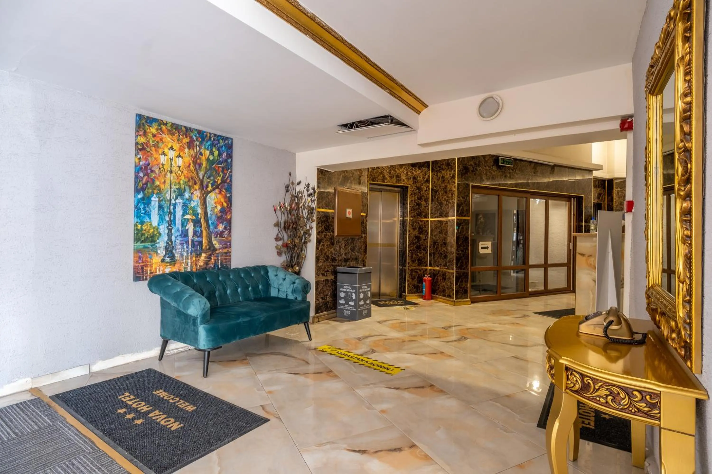 TV and multimedia in Istanbul Nova Hotel