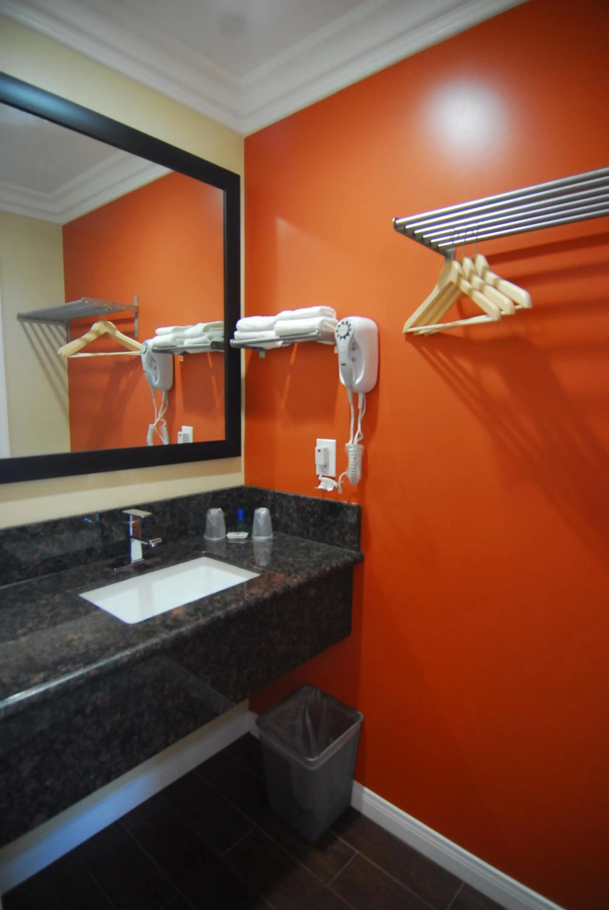 Studio City Inn - Near Universal Studios Hollywood