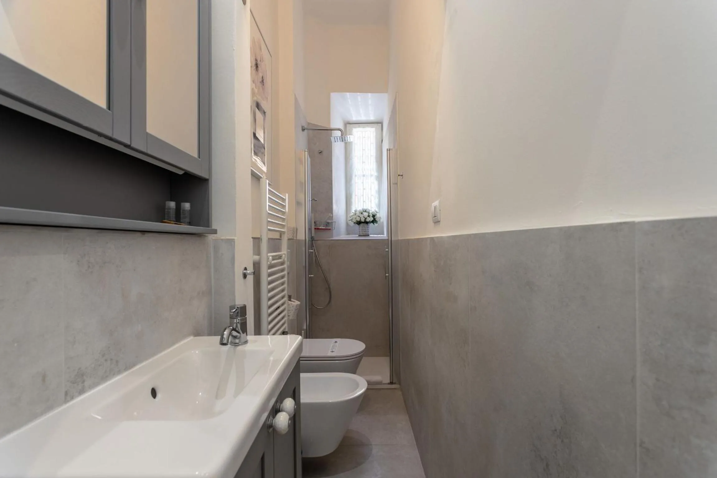 Bathroom in Pearl Of Florence by Halldis
