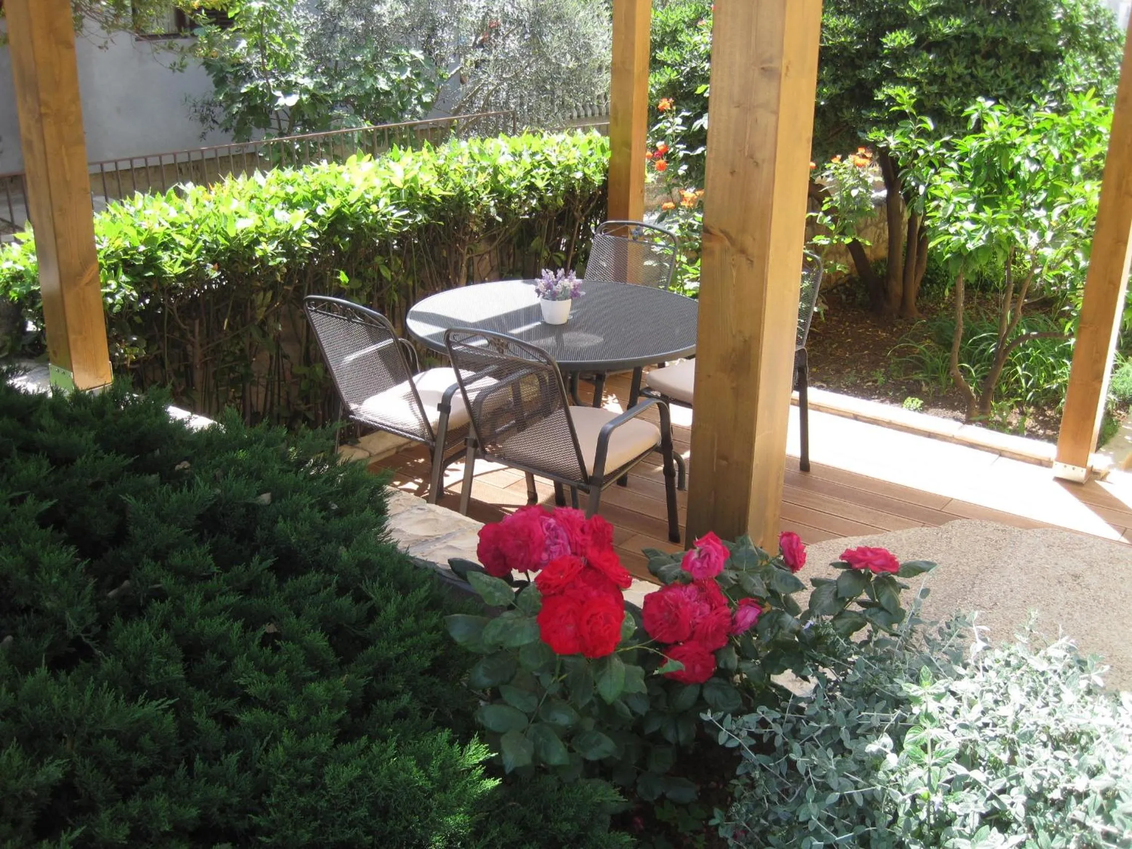 Garden in Apartments Villa Violet
