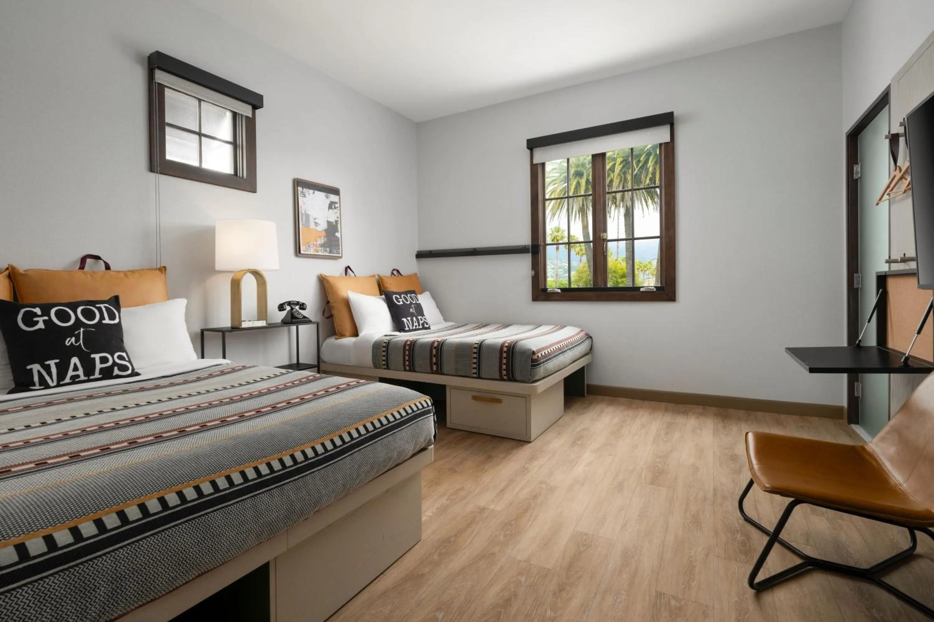 Photo of the whole room, Bed in The Waterman