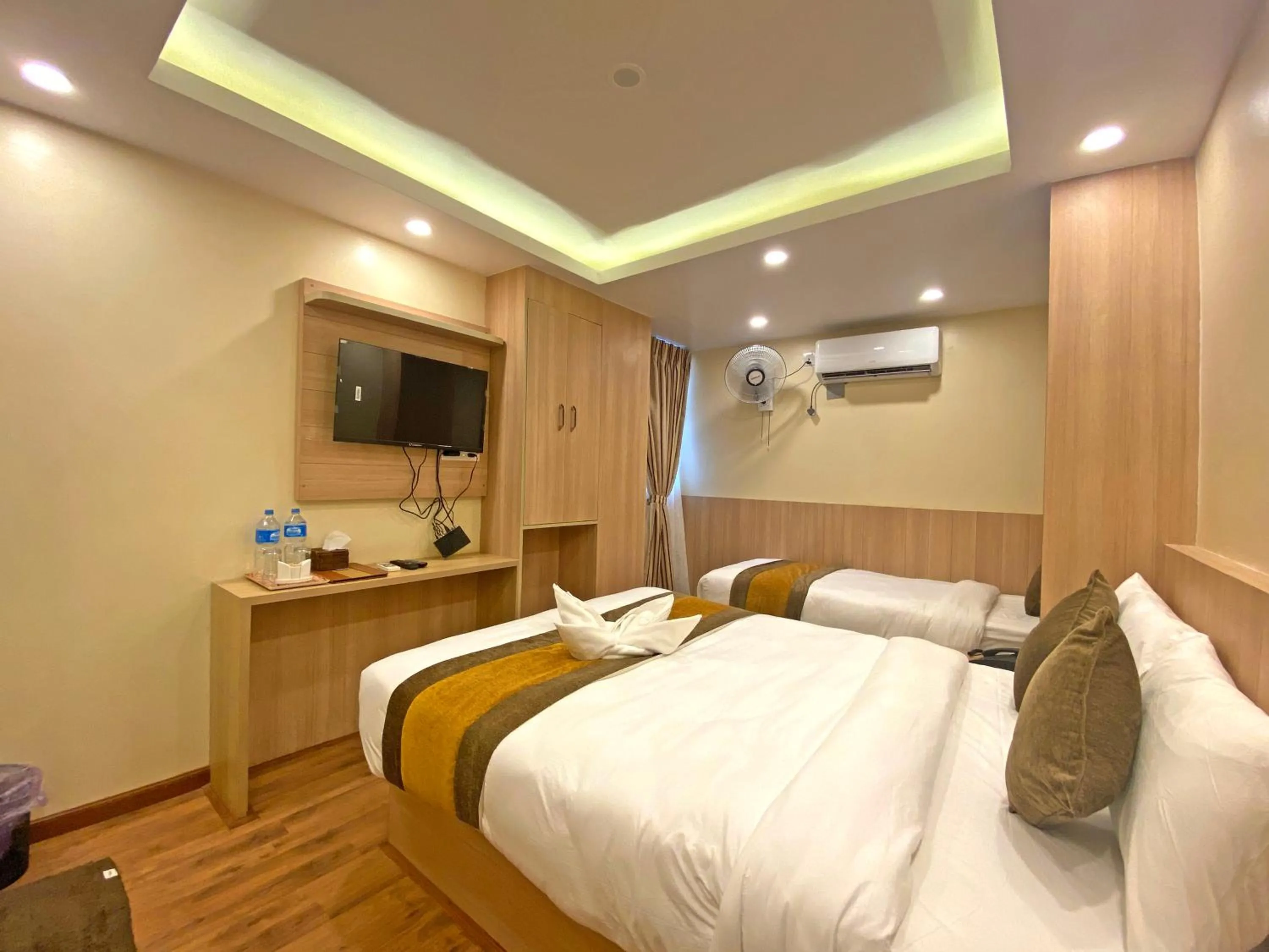 Bed in Hotel Airport Gurkha