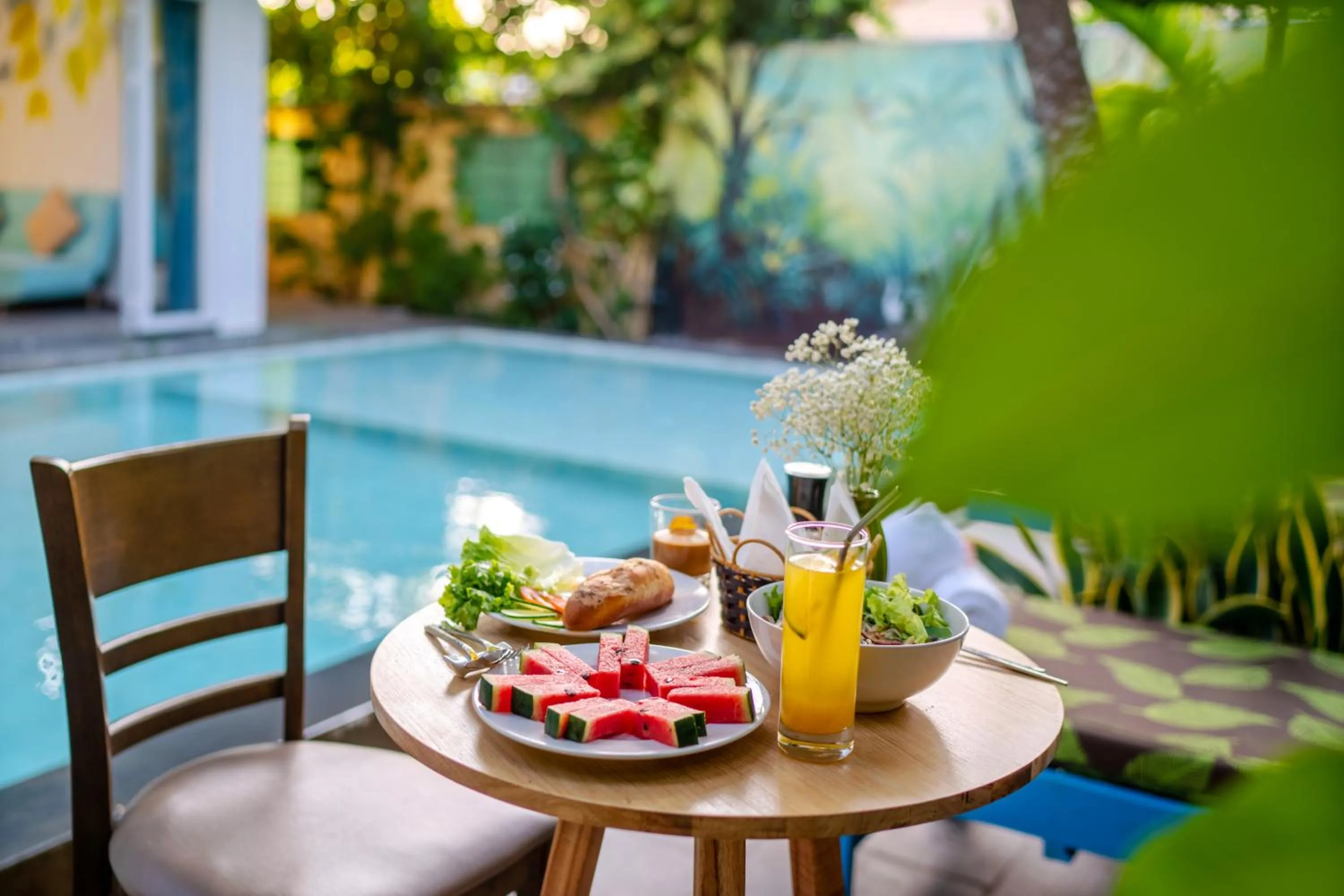 Pool view in La Casa Tra Que