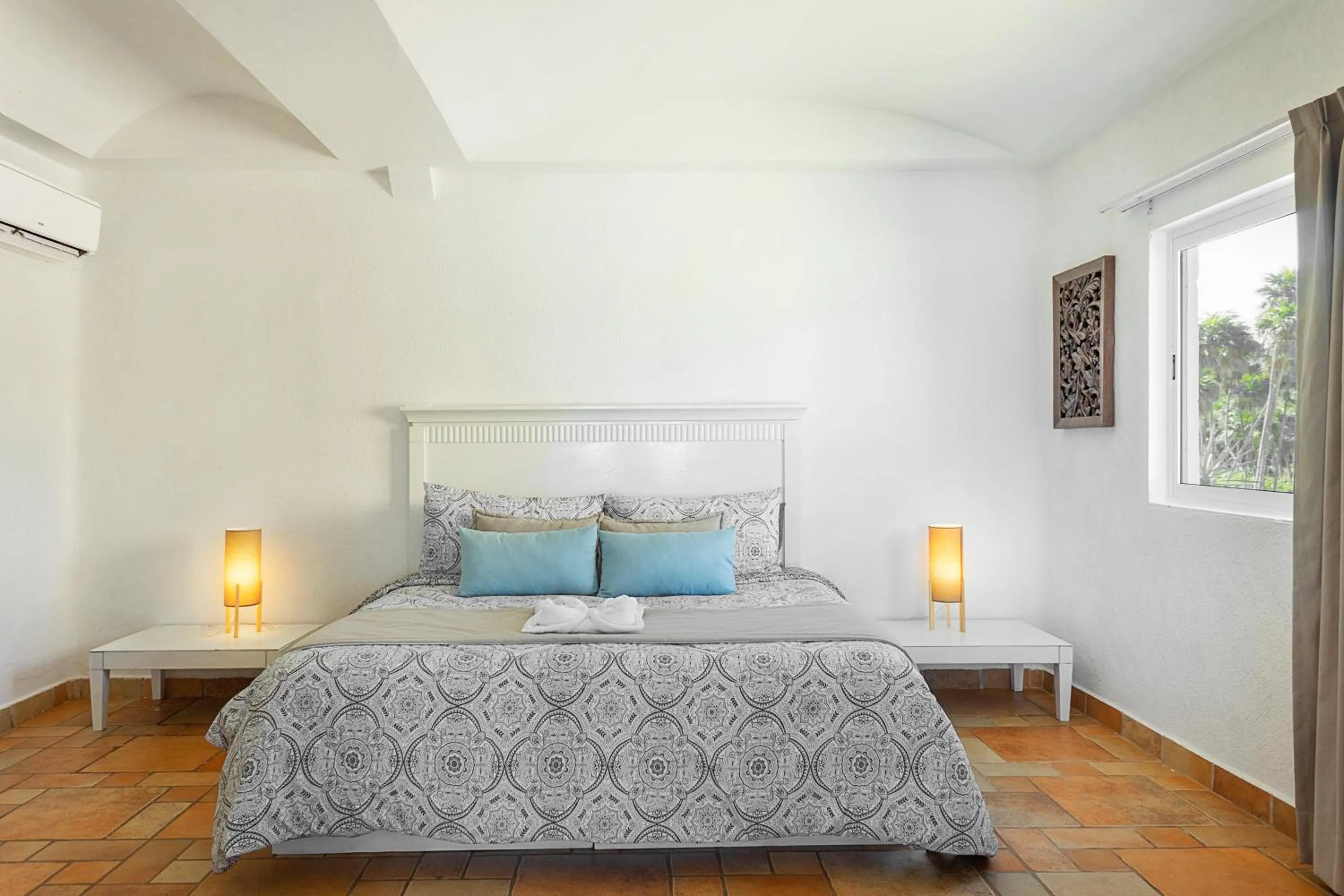 Bed in Caleta Tankah