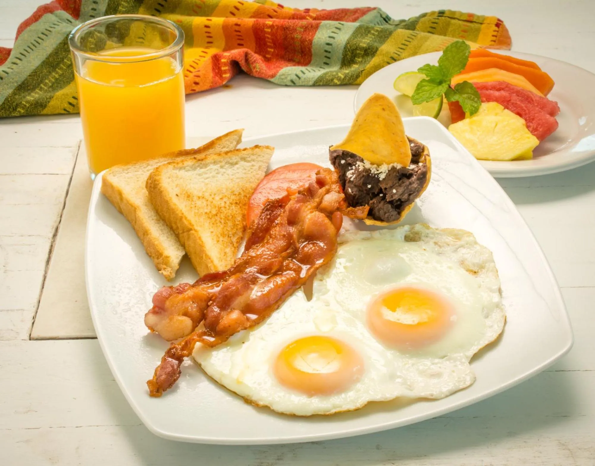 Food and drinks in Caleta Tankah