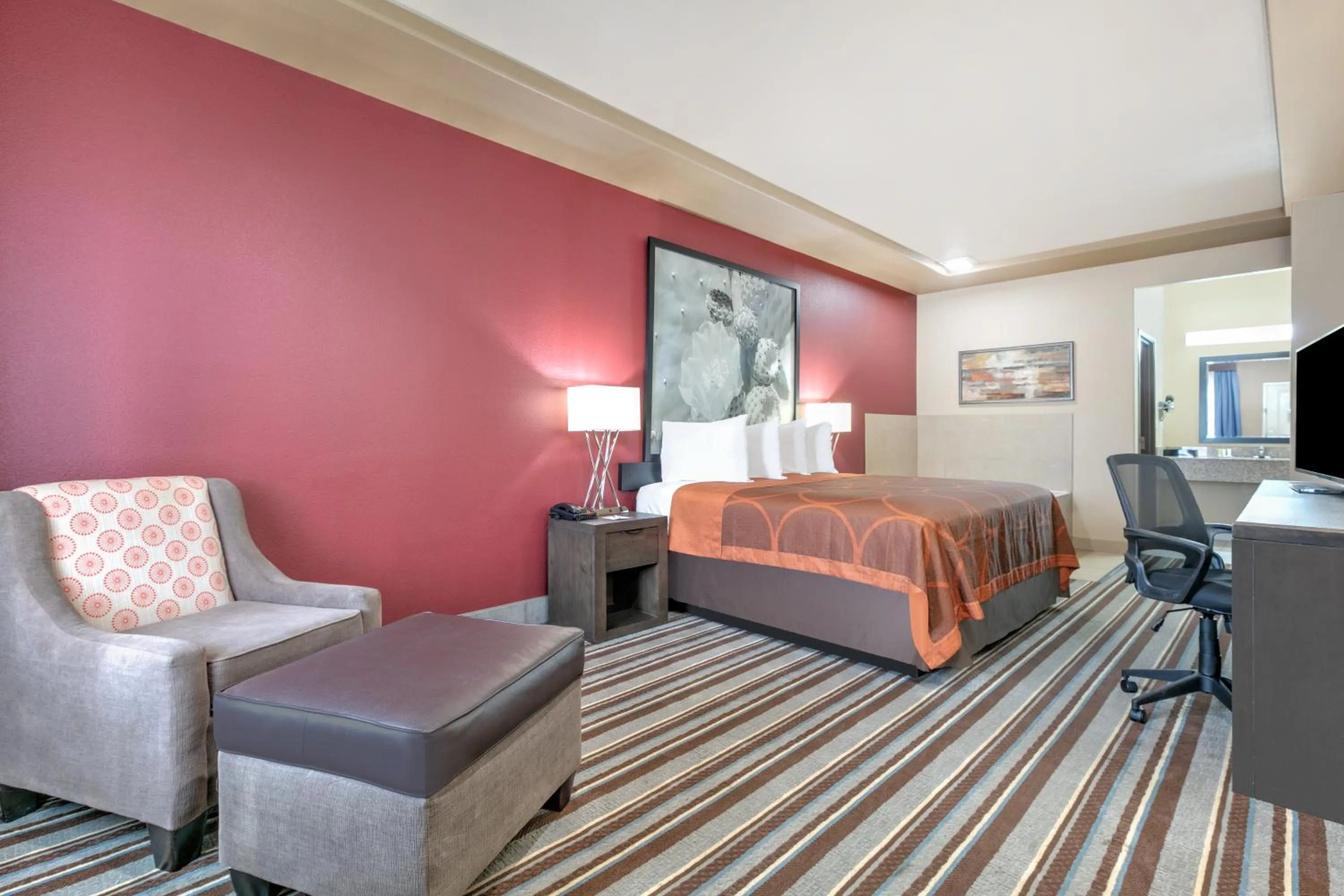 Bed in Super 8 by Wyndham Karnes City