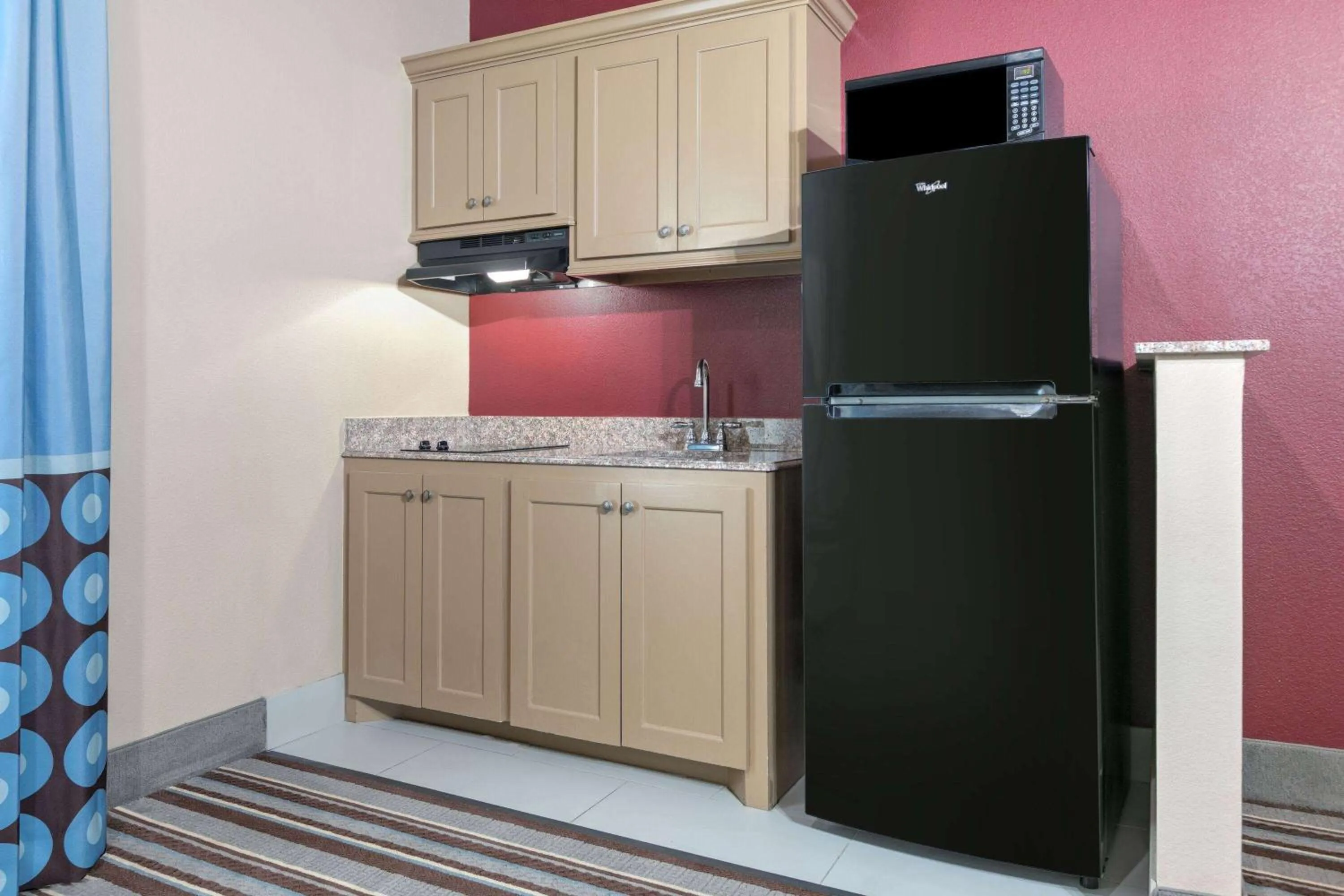 Bed in Super 8 by Wyndham Karnes City