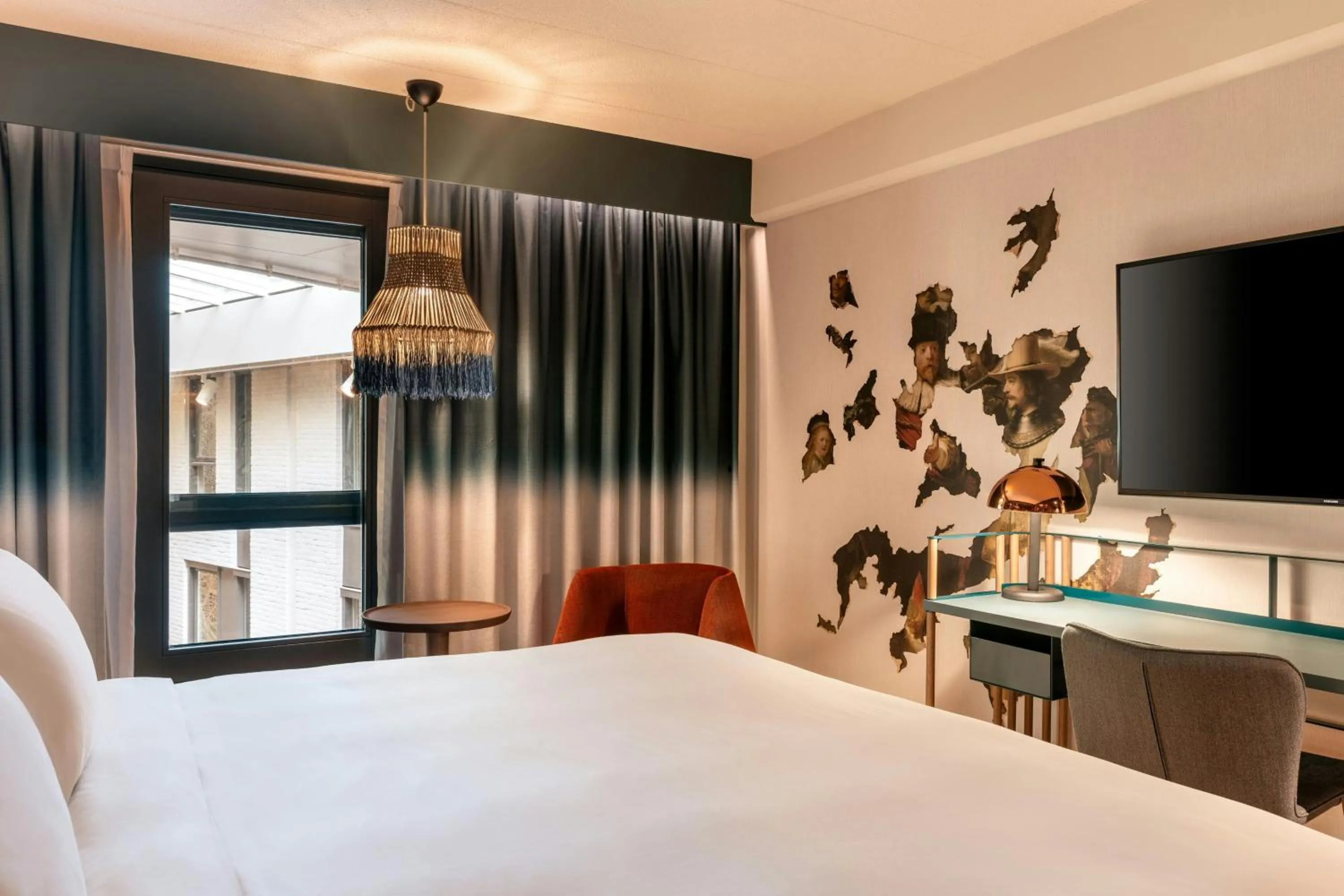 Photo of the whole room, Bed in Renaissance Amsterdam Hotel