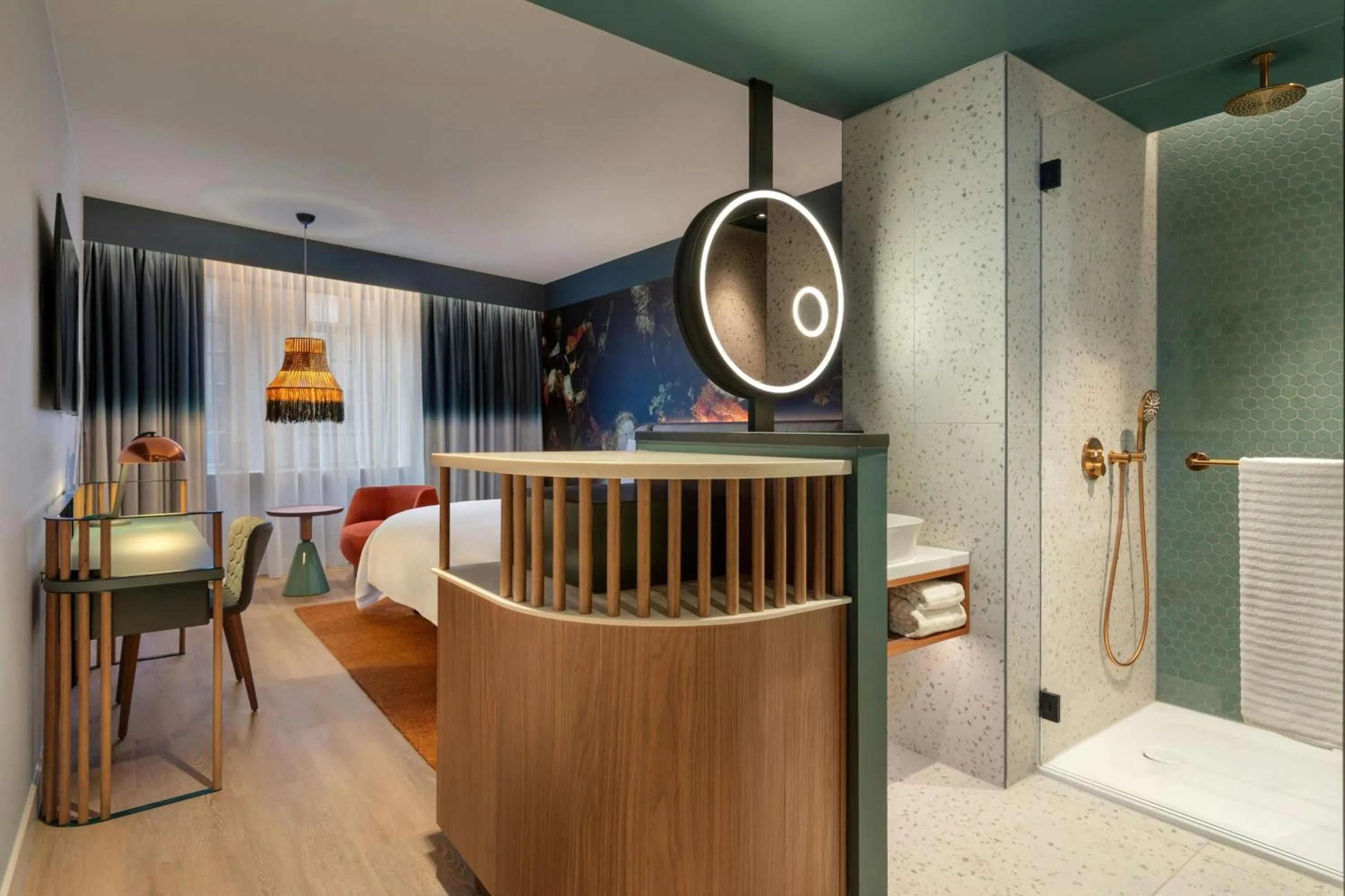 Bathroom, Bed in Renaissance Amsterdam Hotel