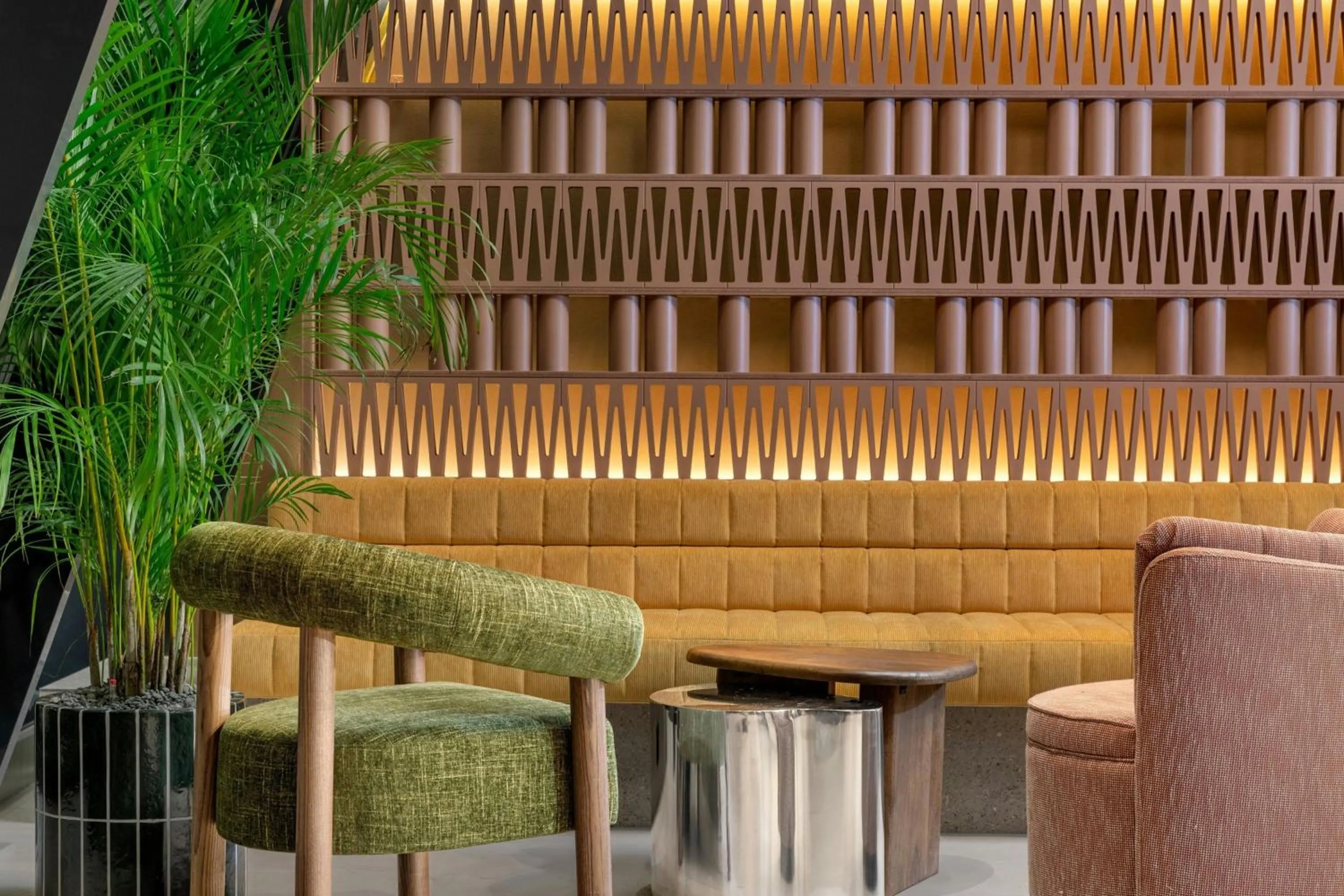 Lounge or bar in Renaissance Amsterdam Hotel