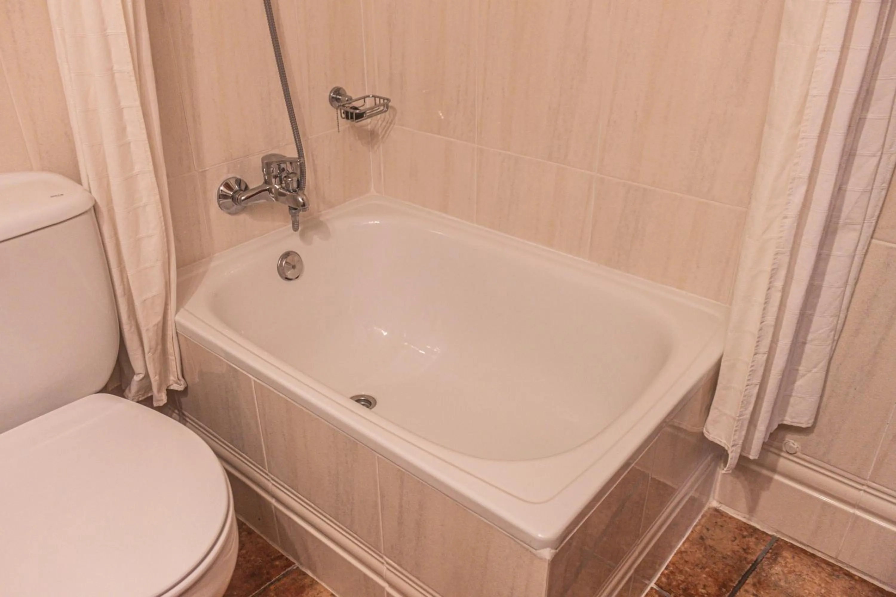 Bathroom in Hotel Tàrbena